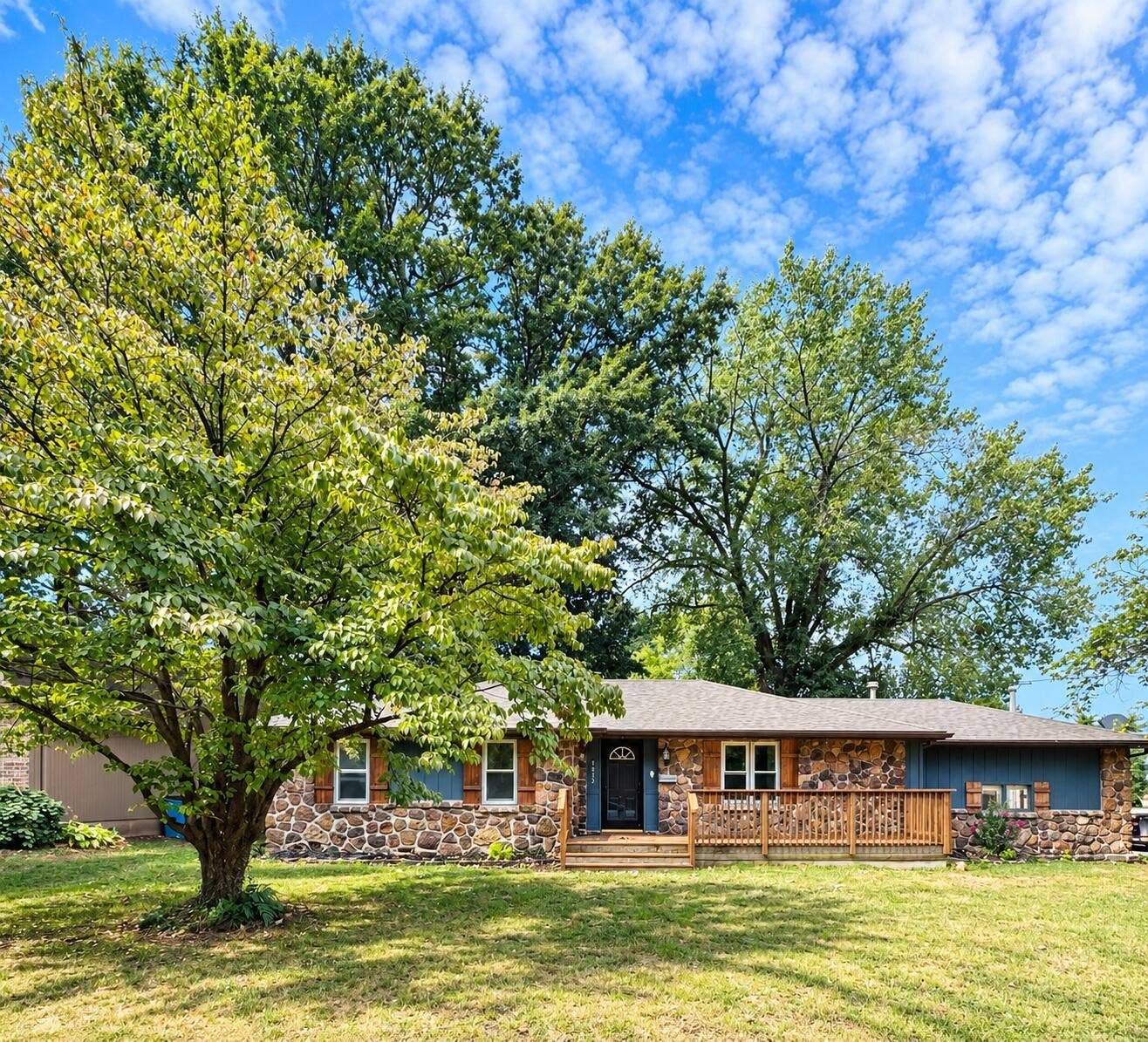 1833 S Westwood Avenue, Springfield, MO 65807 0