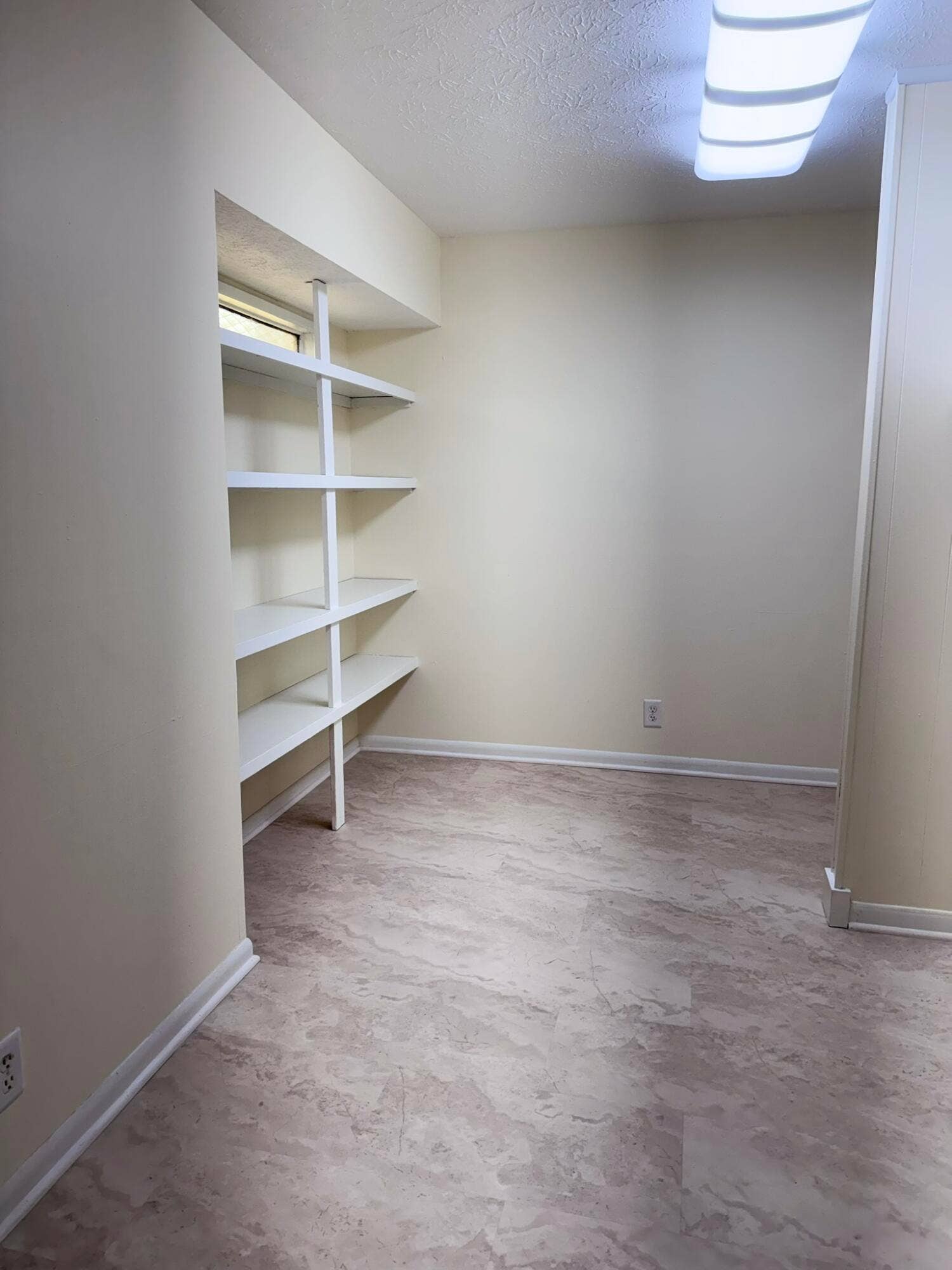 1833 S Westwood Avenue, Springfield, MO 65807 IMG_0175
