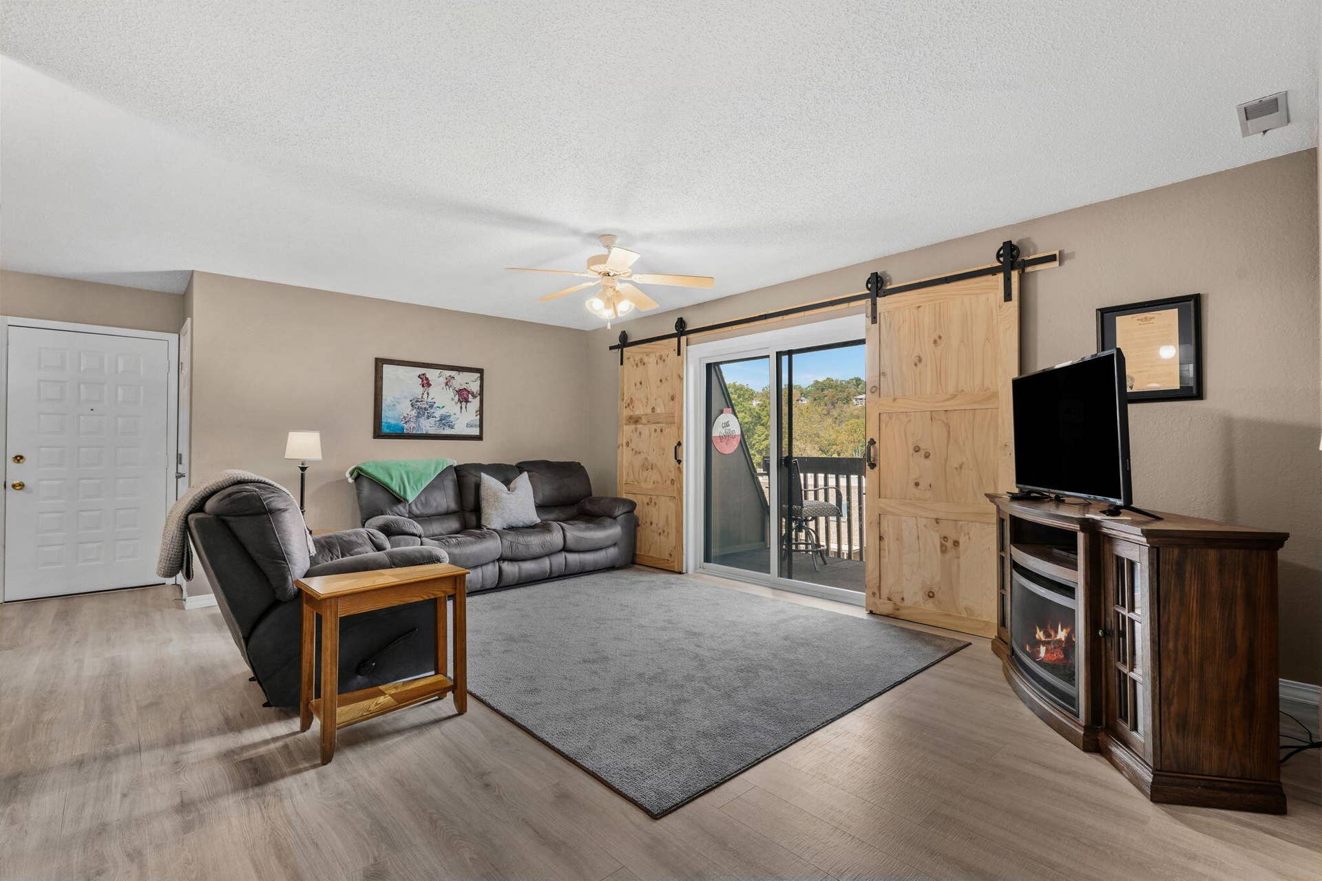 140 Wilshire Drive 45 (9)