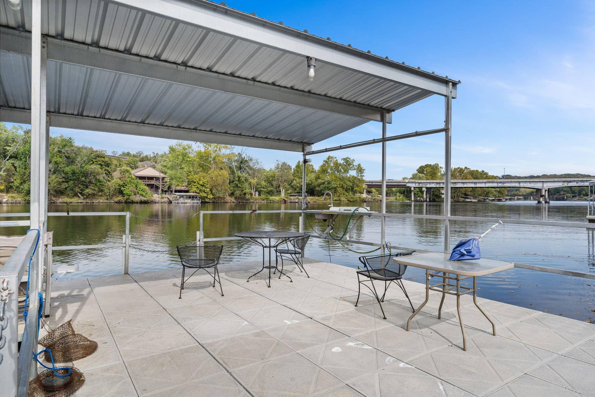 140 Wilshire Drive 45 (58)