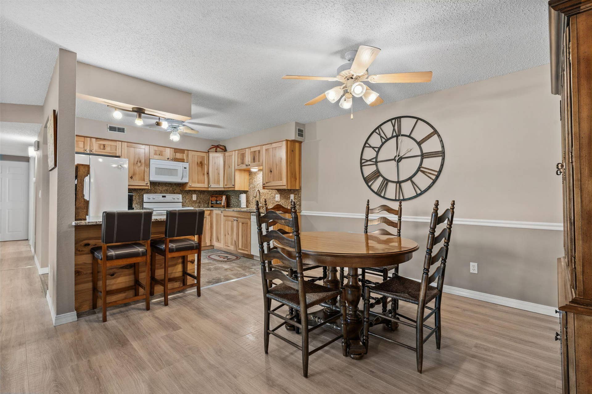 140 Wilshire Drive 45 (14)
