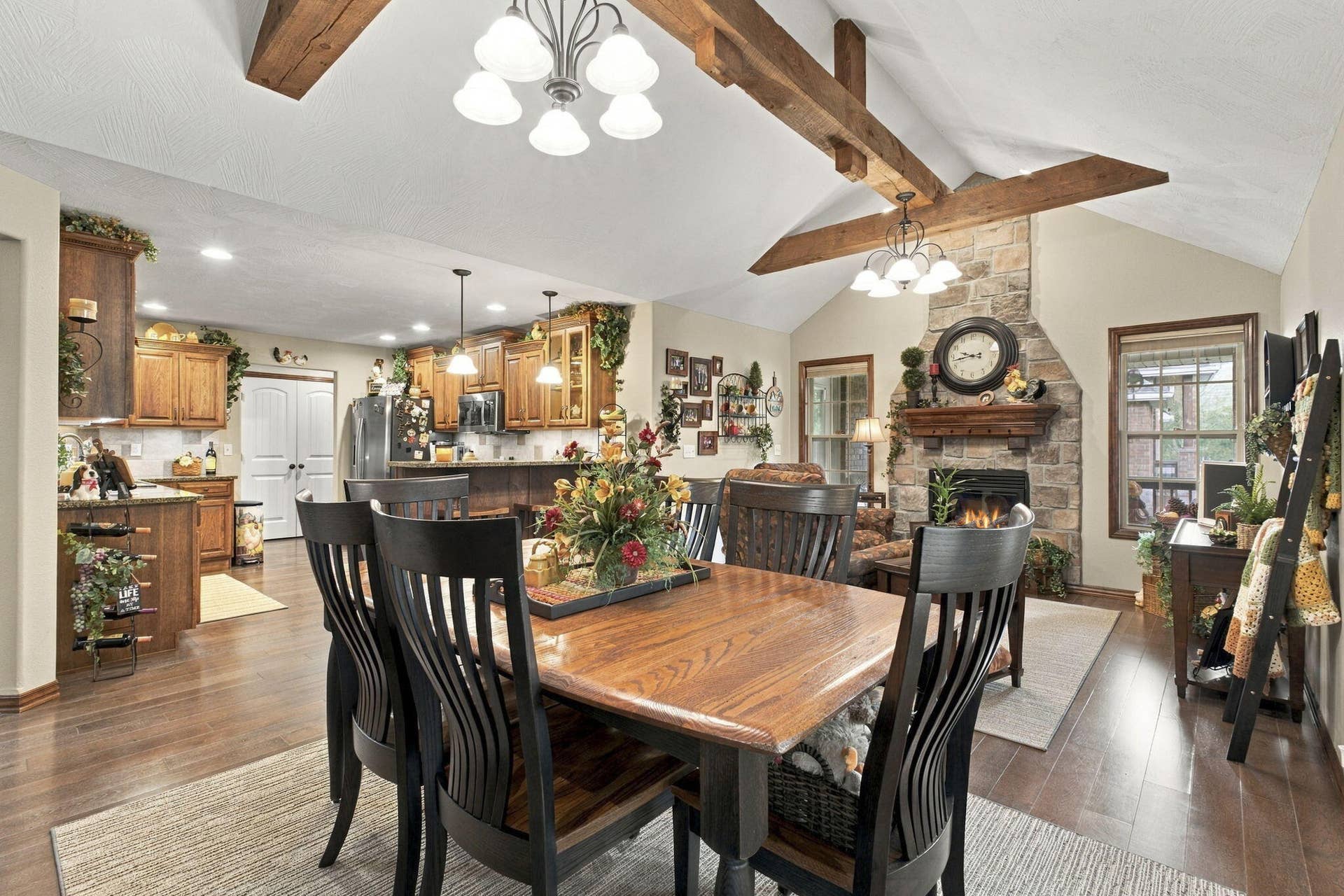 4462 S Frisco Trails Road, Springfield, MO 65810 16-web-or-mls-20260930-20260930-DSC09524