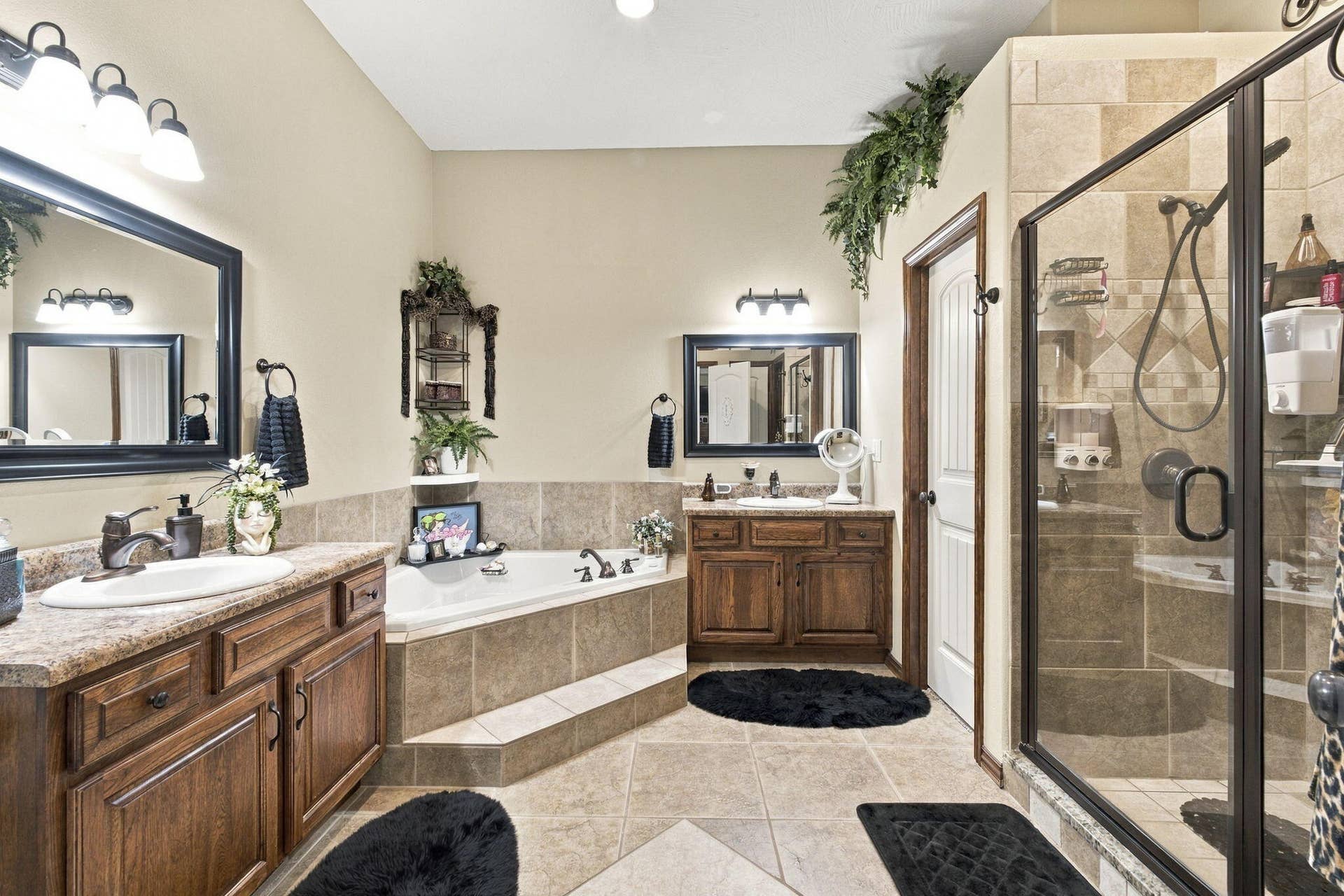 4462 S Frisco Trails Road, Springfield, MO 65810 20-web-or-mls-20260930-20260930-DSC09575