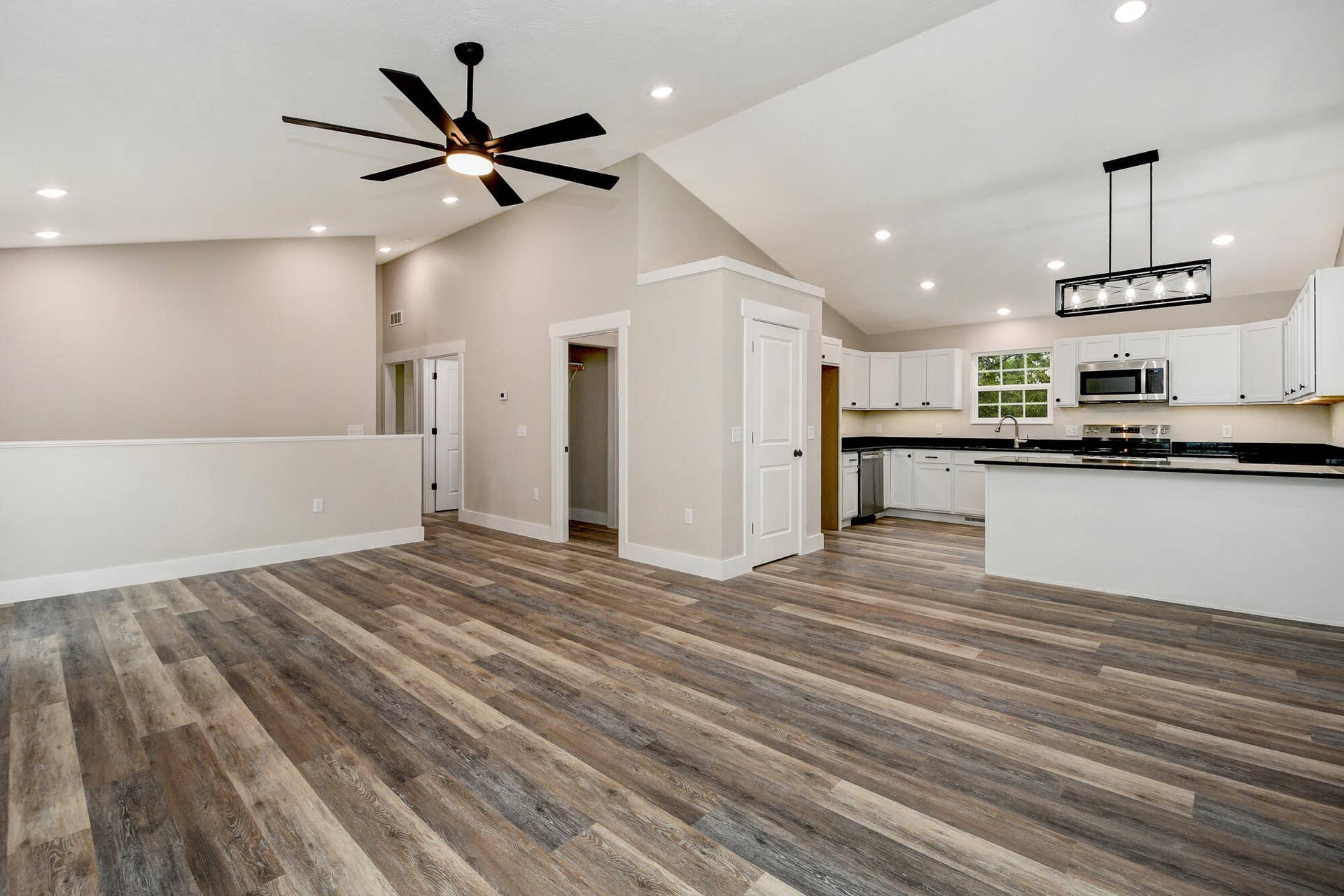 2791 Maple Street, Hollister, MO 65672 2791 Maple St Hollister Open Concept