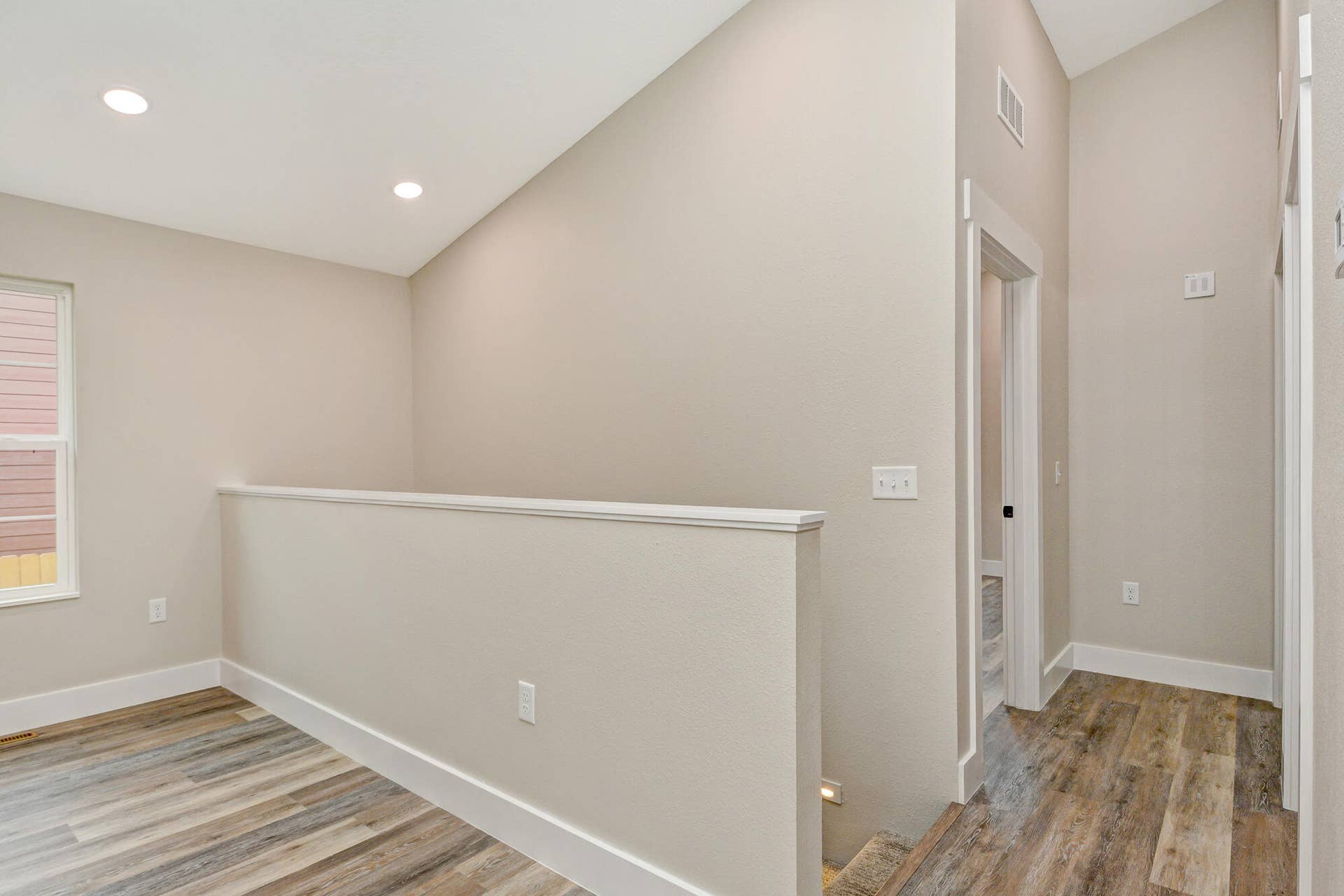 2791 Maple Street, Hollister, MO 65672 2791 Maple St Hollister Stairs to Lower