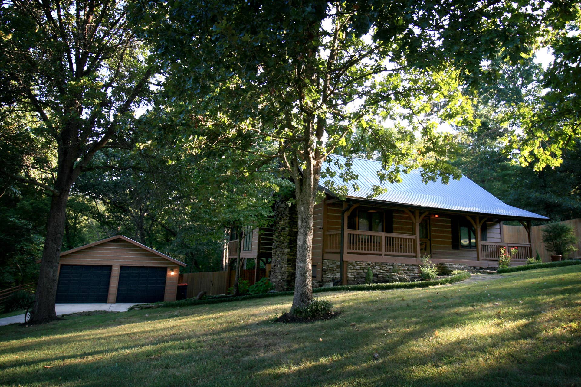 1446 S Oak Hill Court, Nixa, MO 65714 front photo closer