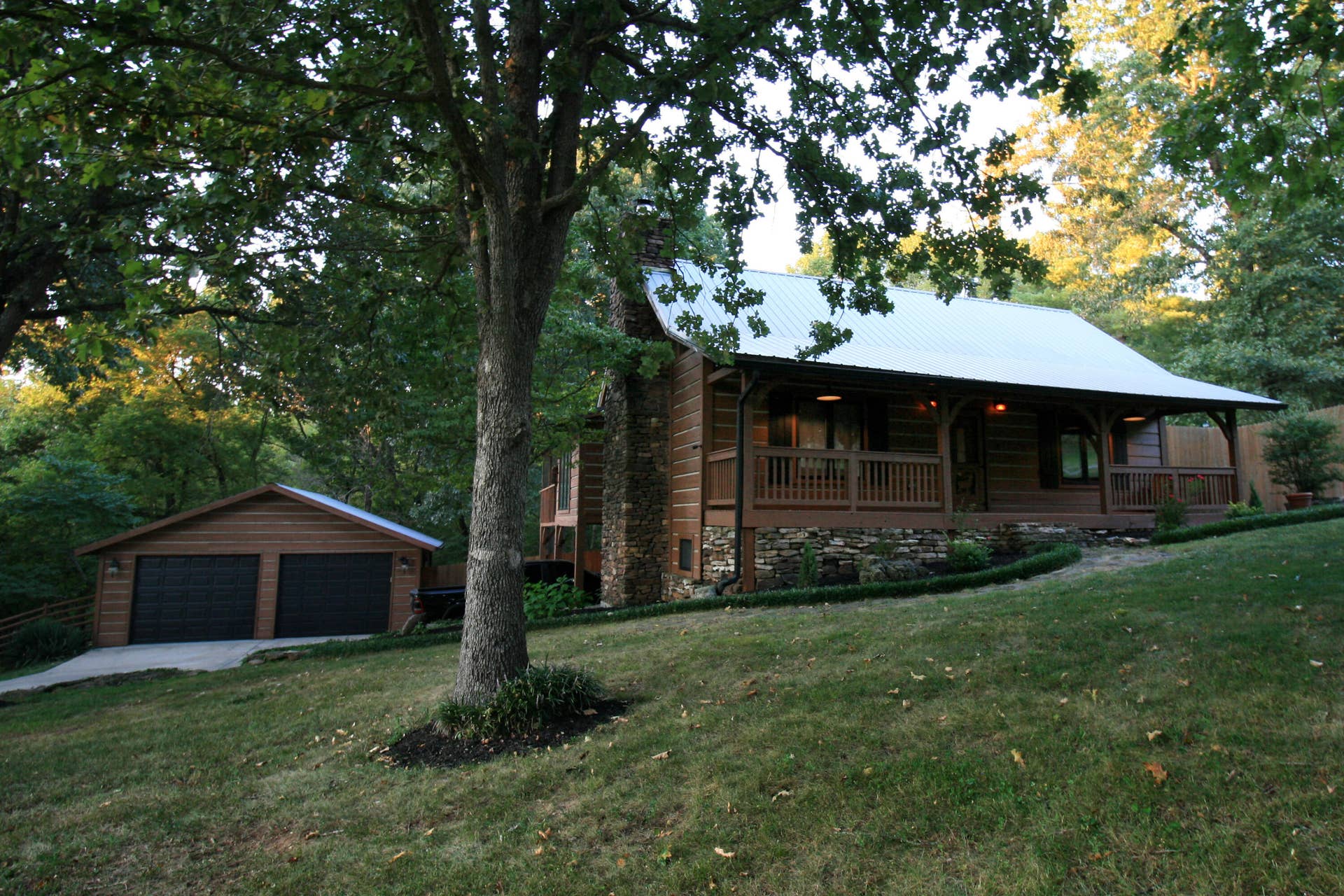 1446 S Oak Hill Court, Nixa, MO 65714 front