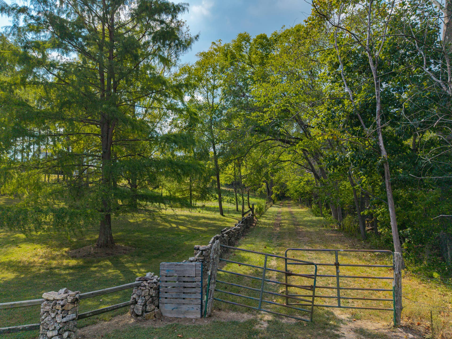 13462 Co Road, # Y-521, Ava, MO 65608 RR 1 Box 399-45