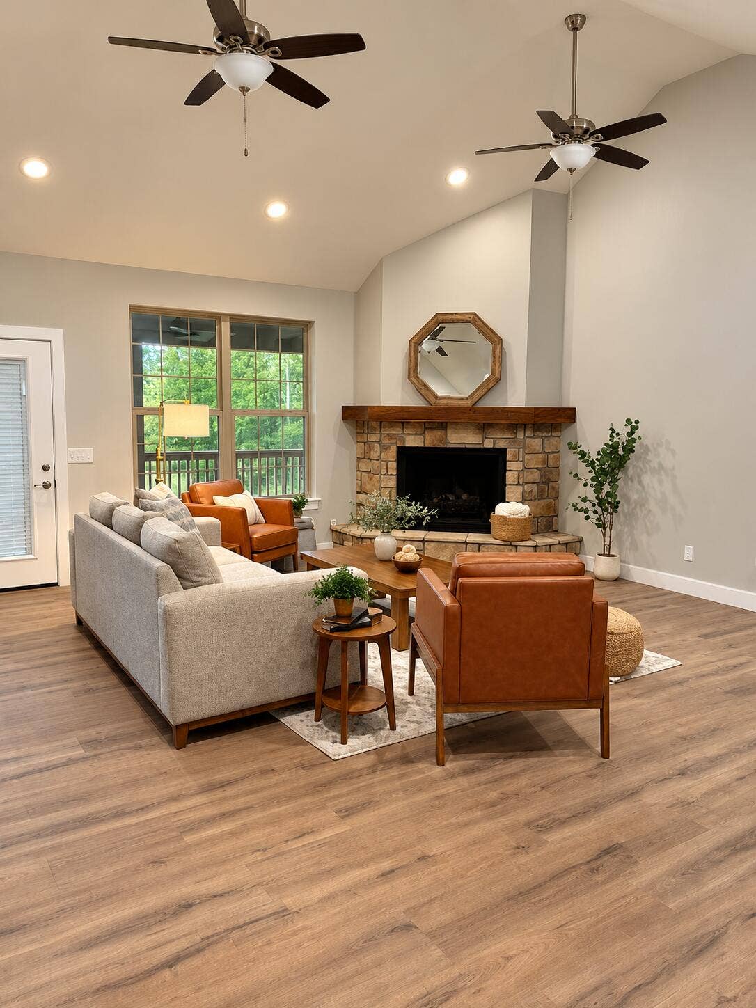 235 Sandy Forest Lane, Clever, MO 65631 living room 1