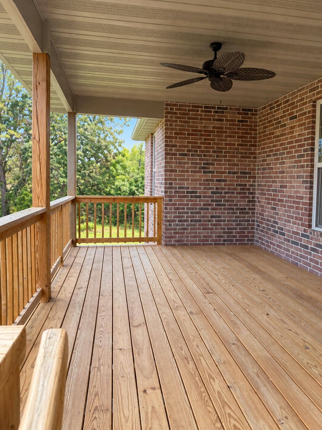 235 Sandy Forest Lane, Clever, MO 65631 deck