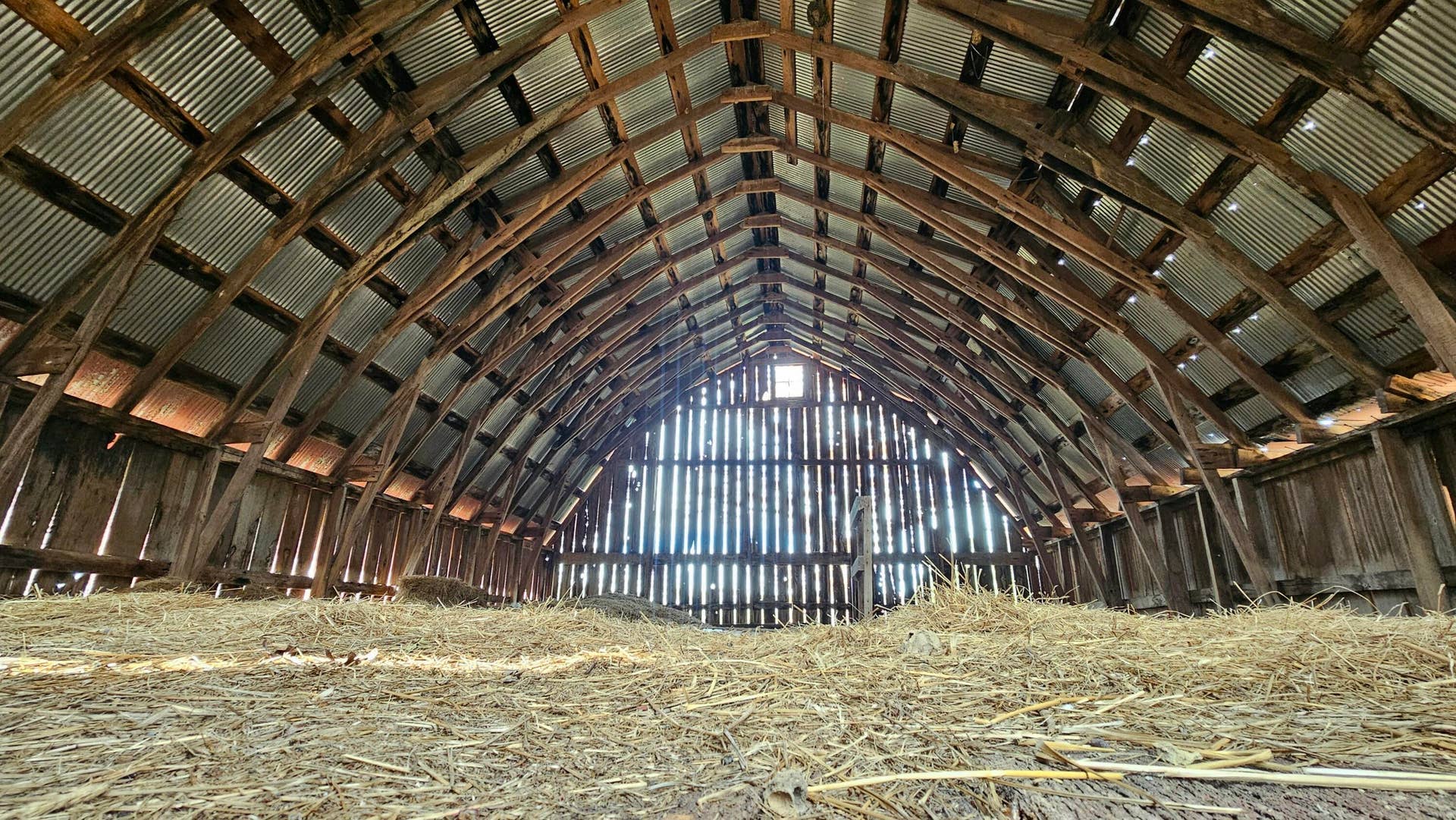 30349 County Road V-234, Drury, MO 65638 Barn Interior