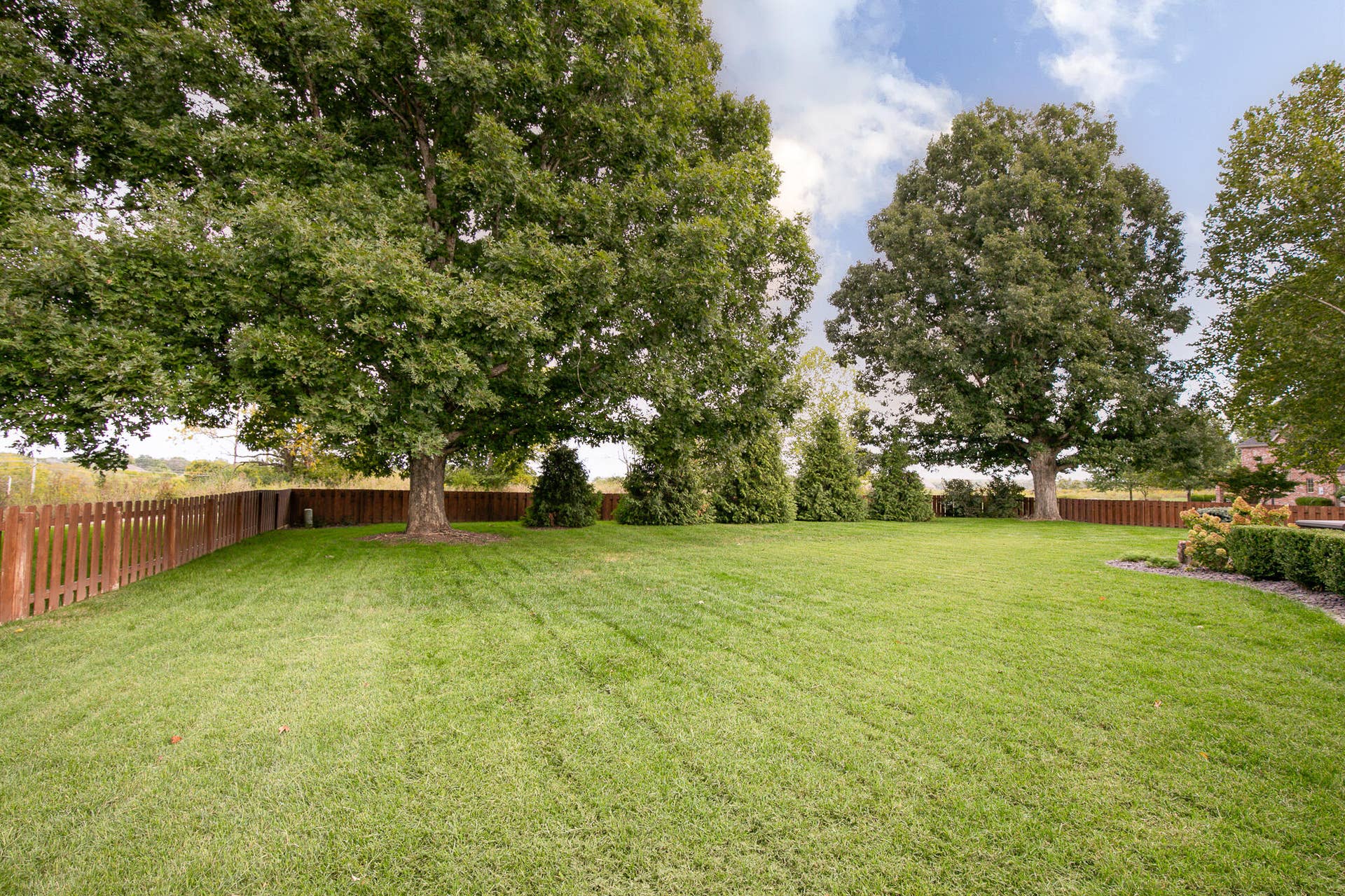 6268 S Weatherwood Trail, Springfield, MO 65810 7M4A6863-Edit