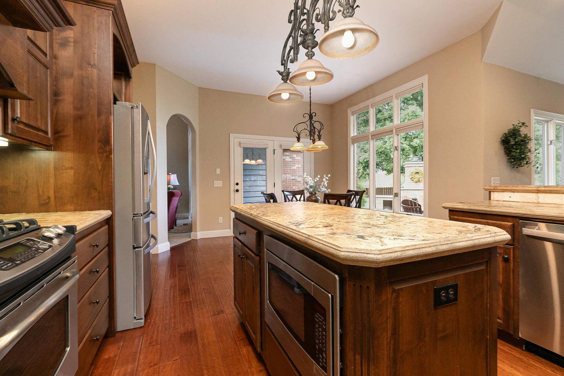 6268 S Weatherwood Trail, Springfield, MO 65810 7M4A6679-Edit