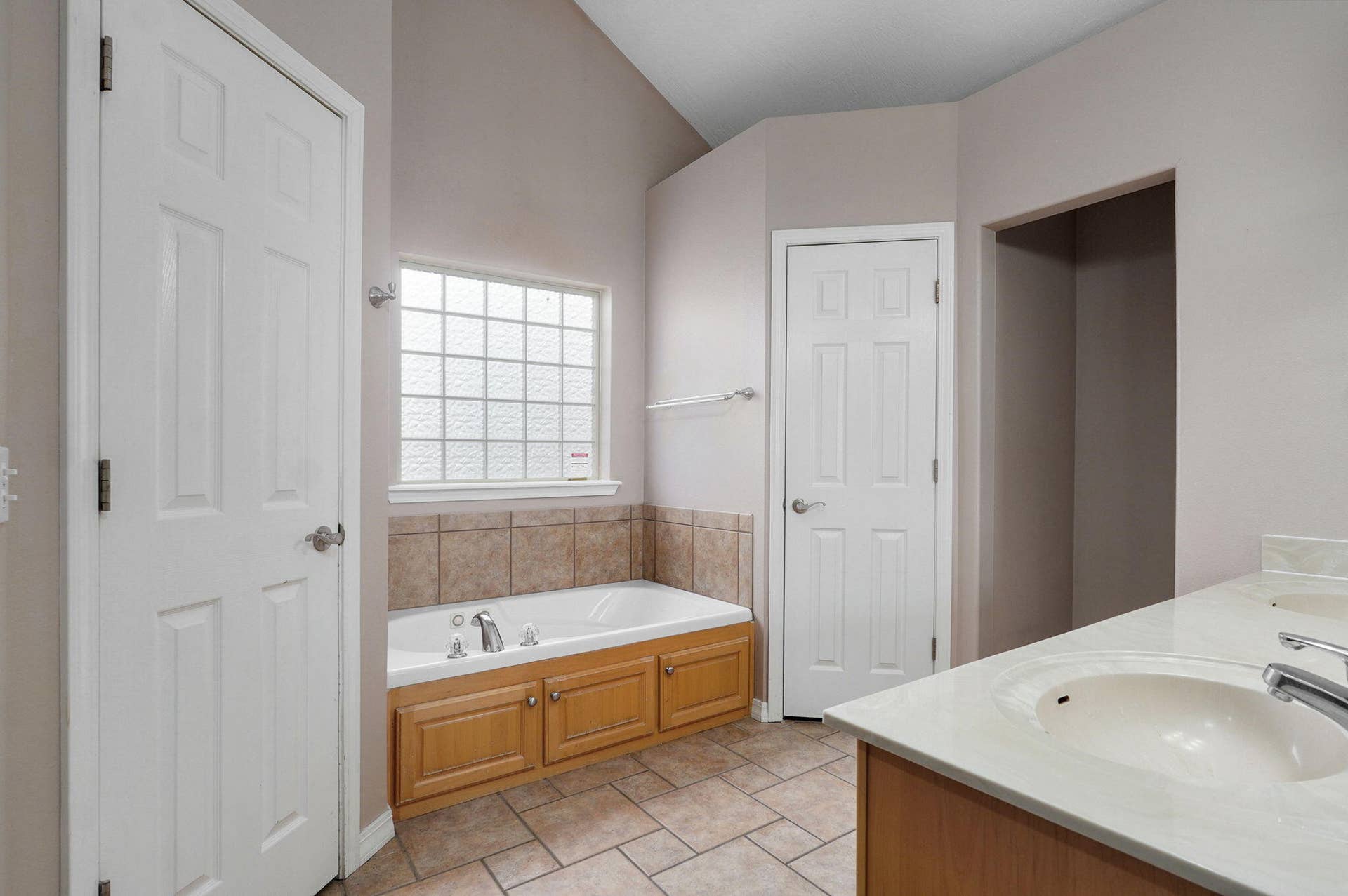 3582 N Thistlewood Court, Springfield, MO 65803 3582 N Thistlewood Ct-17
