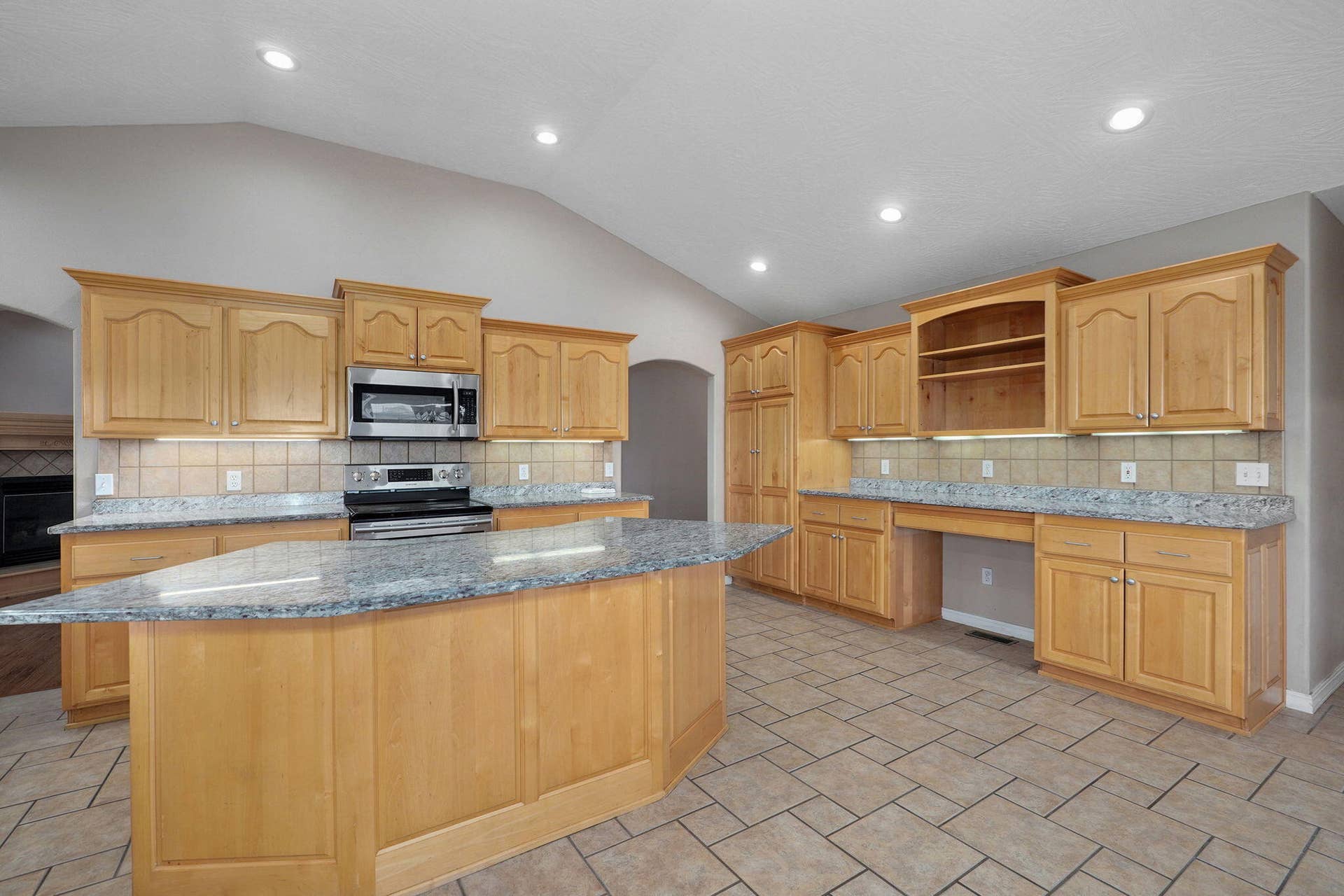 3582 N Thistlewood Court, Springfield, MO 65803 3582 N Thistlewood Ct-11