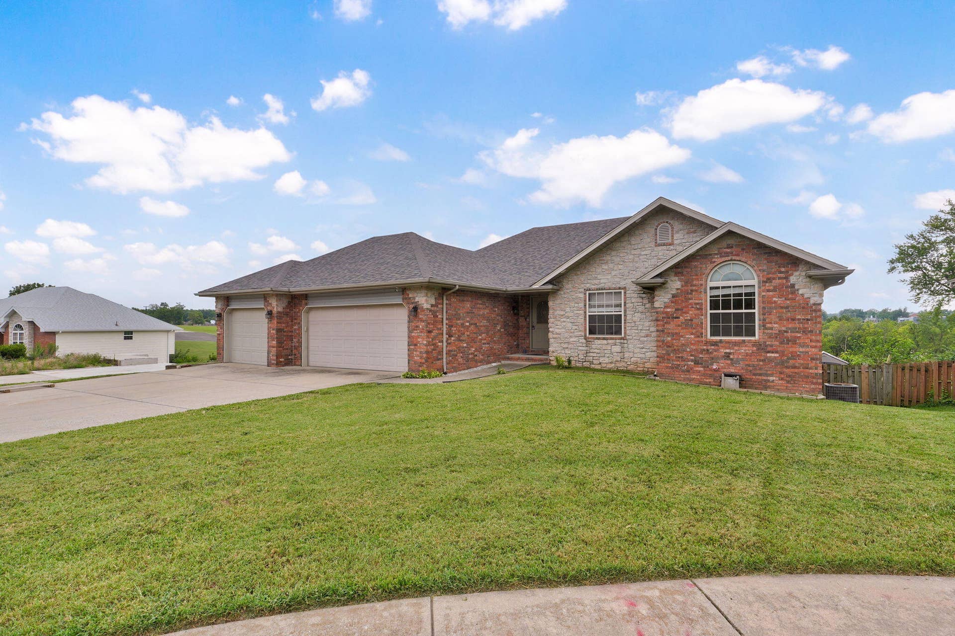 3582 N Thistlewood Court, Springfield, MO 65803 Thistlewood-9 (2)