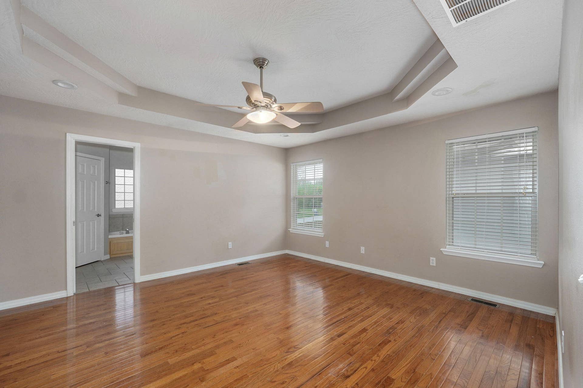 3582 N Thistlewood Court, Springfield, MO 65803 3582 N Thistlewood Ct-16 (1)