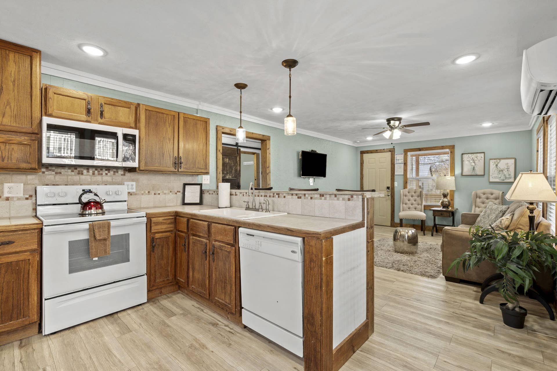 405 & 407 W College Street, Branson, MO 65616 405 W College St (20)