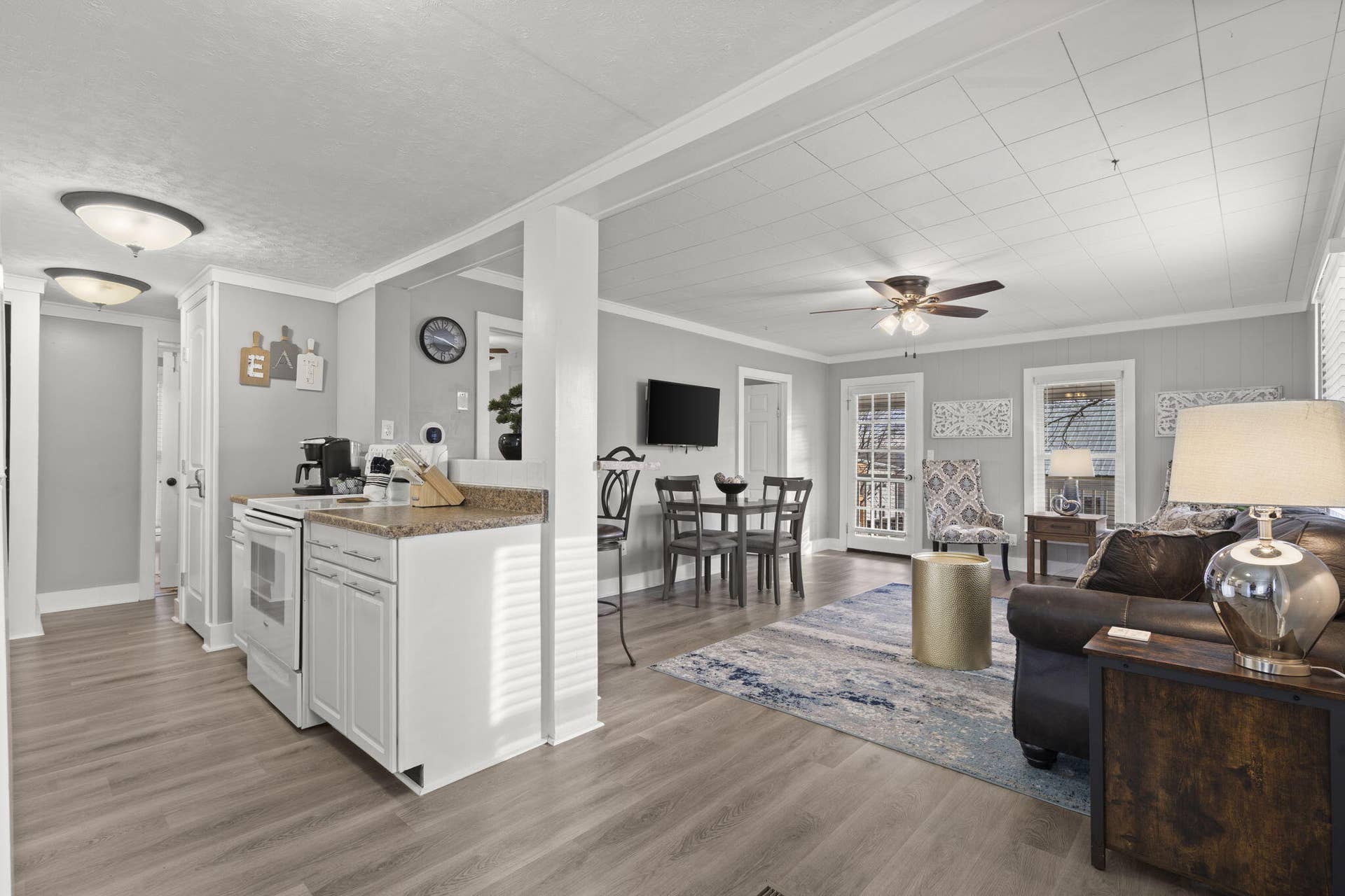 405 & 407 W College Street, Branson, MO 65616 7-web-or-mls-DSC05125