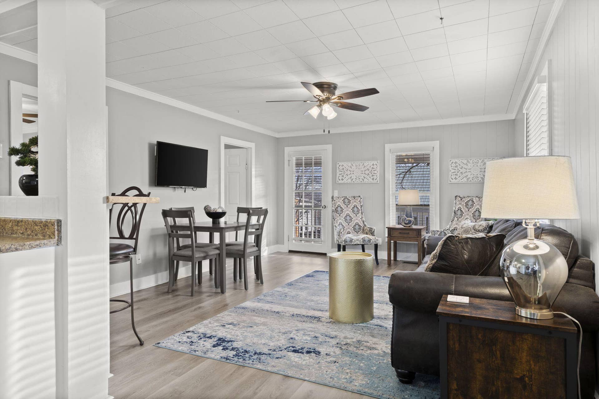 405 & 407 W College Street, Branson, MO 65616 8-web-or-mls-DSC05128