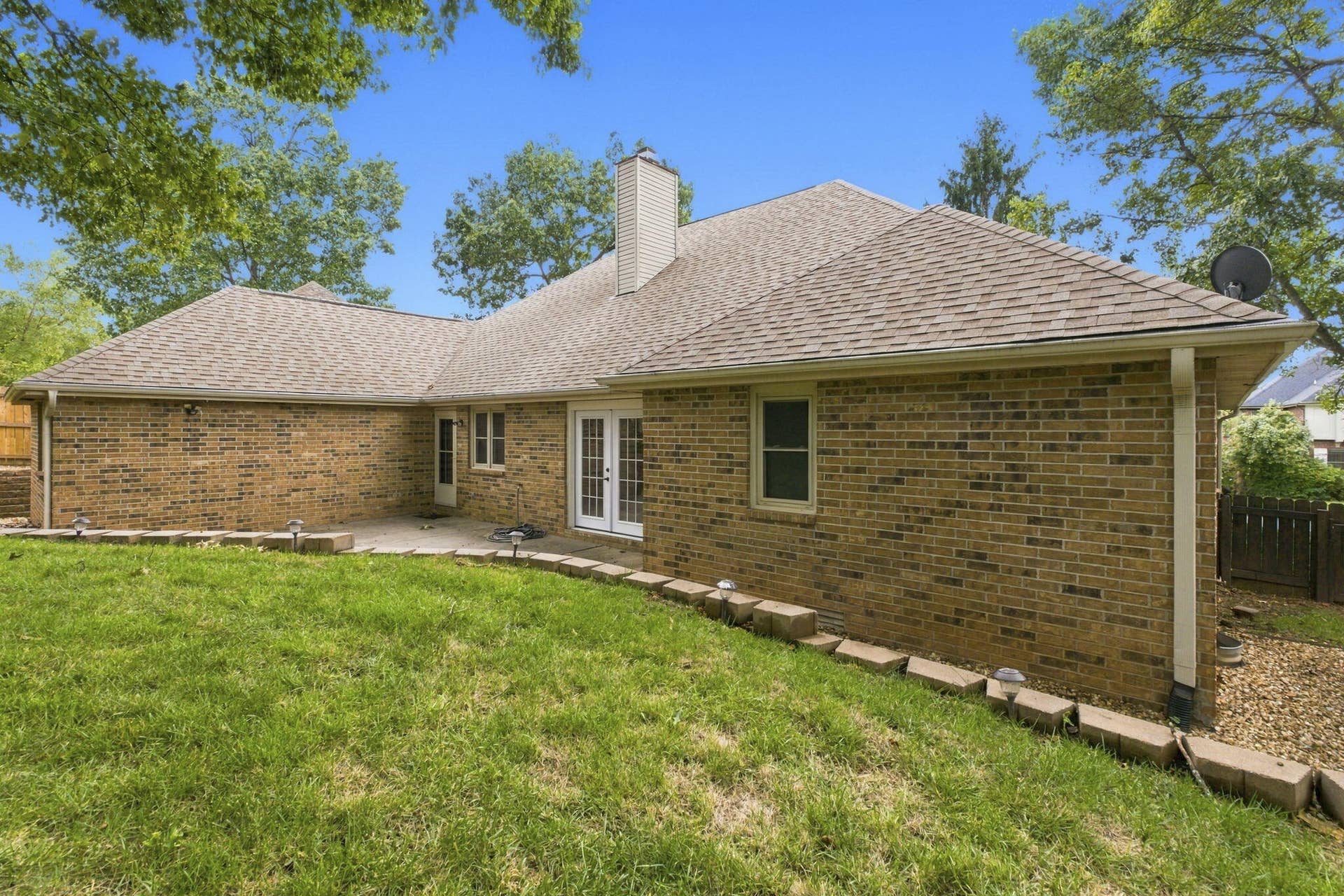 22-web-or-mls-20261002-20261002-DSC00190