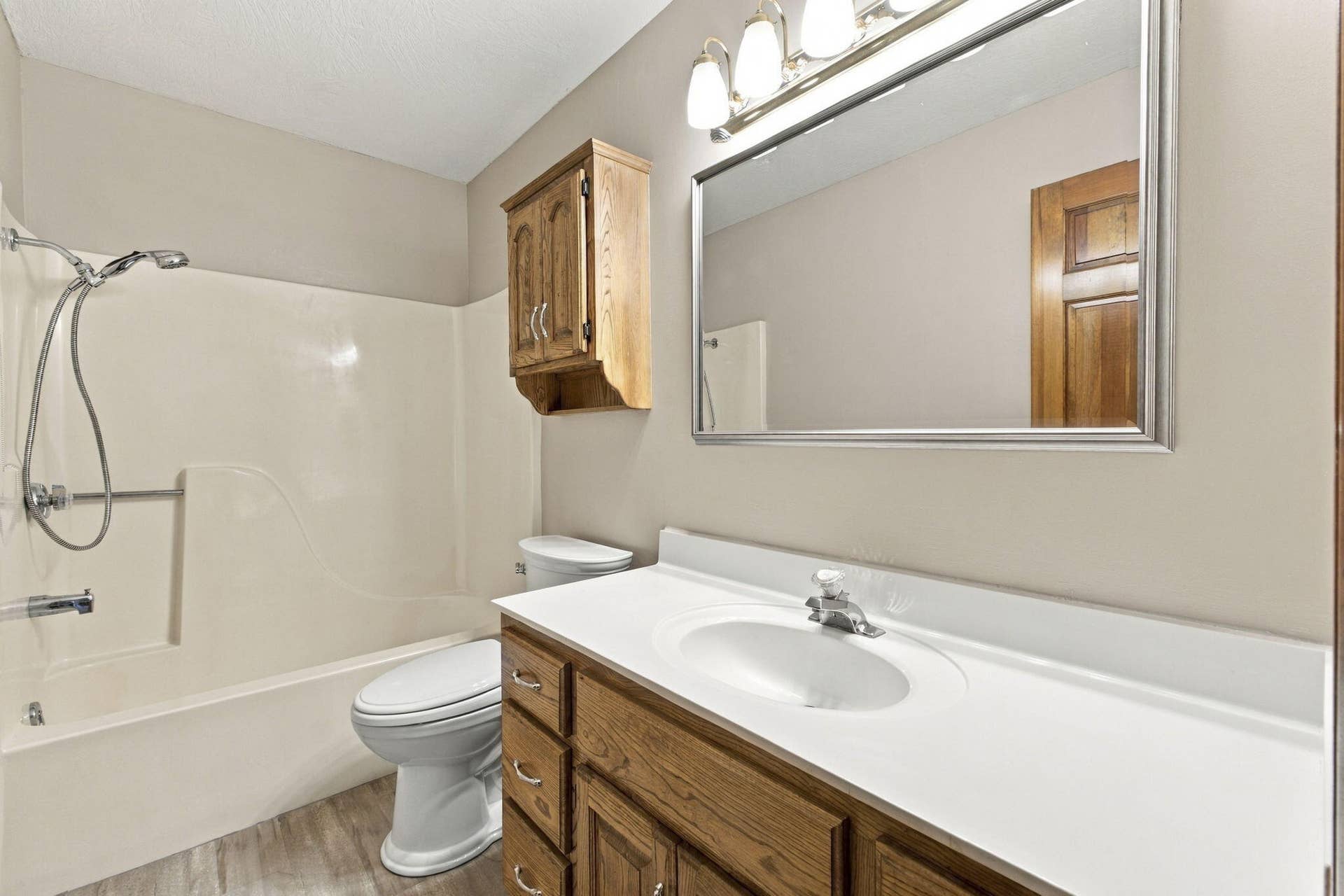 13-web-or-mls-20261002-20261002-DSC00101
