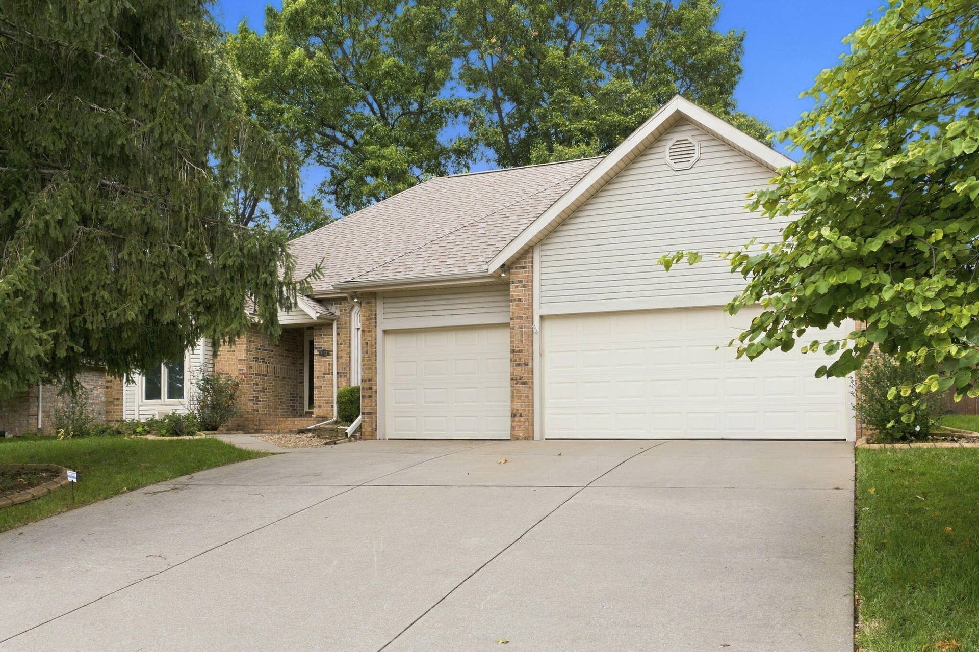 2-web-or-mls-20261002-20261002-DSC00223