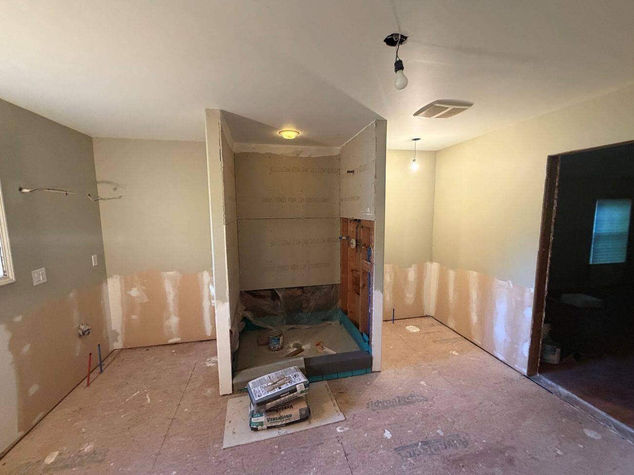 2468 S Brentwood Boulevard, Springfield, MO 65804 ensuite2