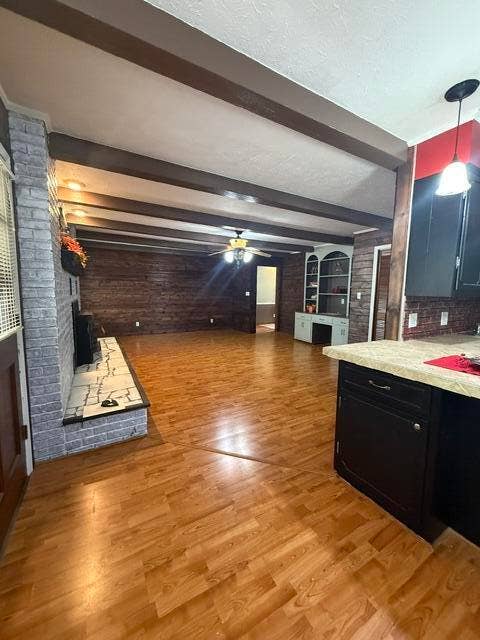 811 Richards Drive, Mountain Grove, MO 65711 MG298-ViewFamRm.