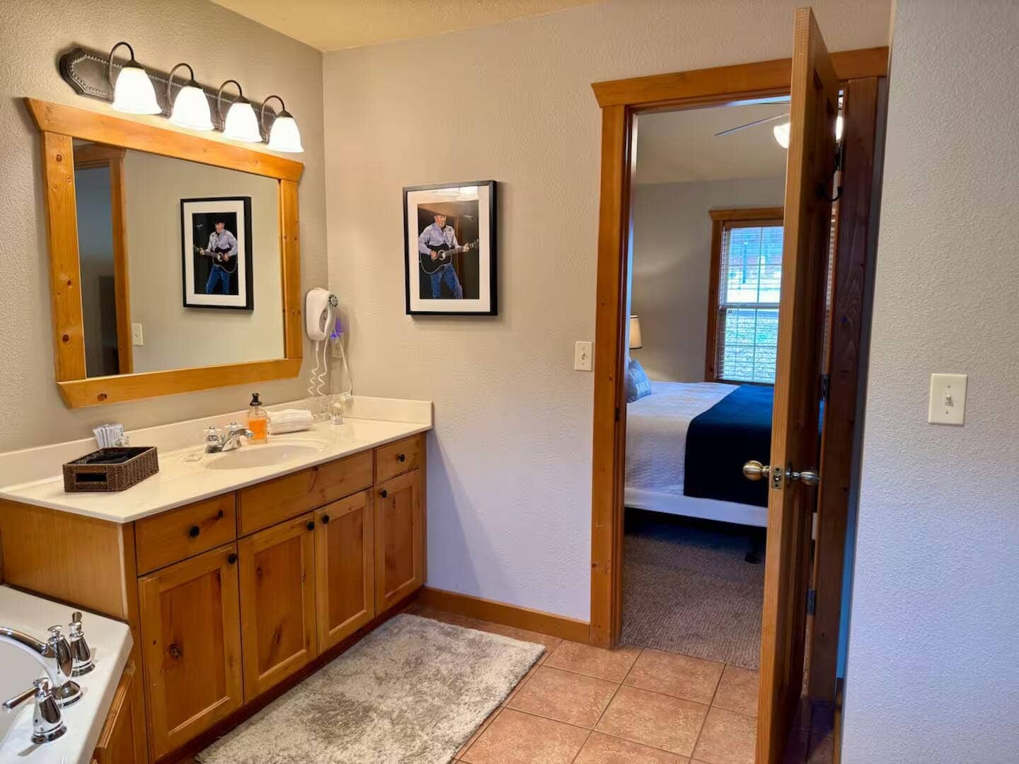 207 Cantwell Lane, #Cabin 77, Branson West, MO 65737 Primary Vanity