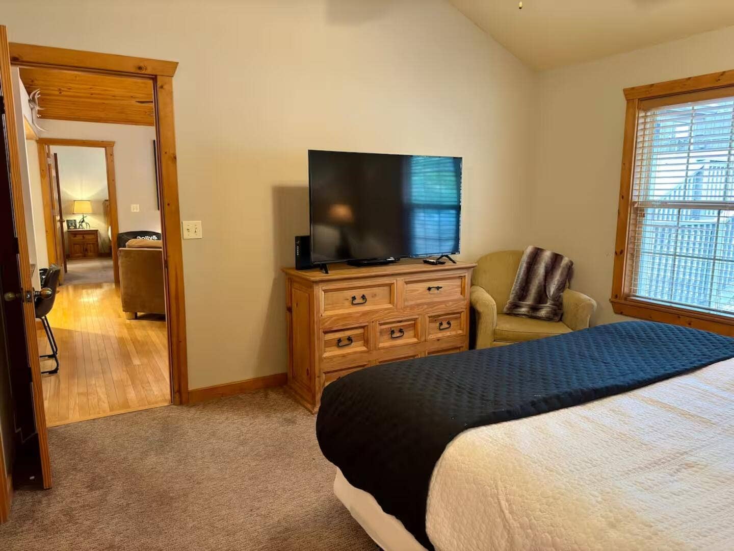 207 Cantwell Lane, #Cabin 77, Branson West, MO 65737 TV Time