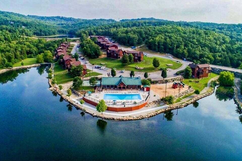 207 Cantwell Lane, #Cabin 77, Branson West, MO 65737 Stonebridge pool & fishing pond