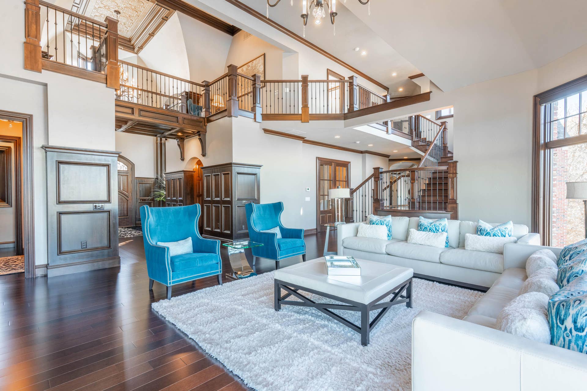 6052 E Summit View Drive, Springfield, MO 65809 DSC00460-HDR