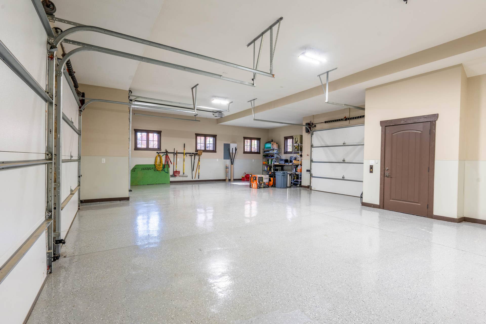 6052 E Summit View Drive, Springfield, MO 65809 DSC00781-HDR