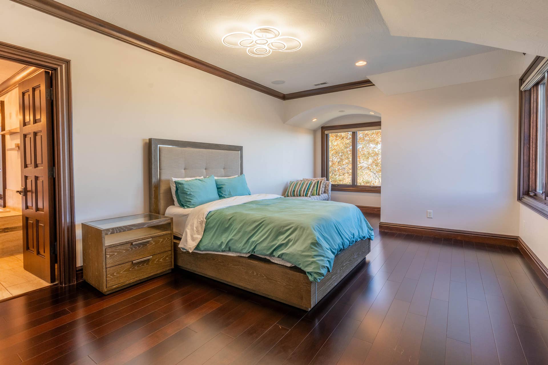 6052 E Summit View Drive, Springfield, MO 65809 DSC00415-HDR