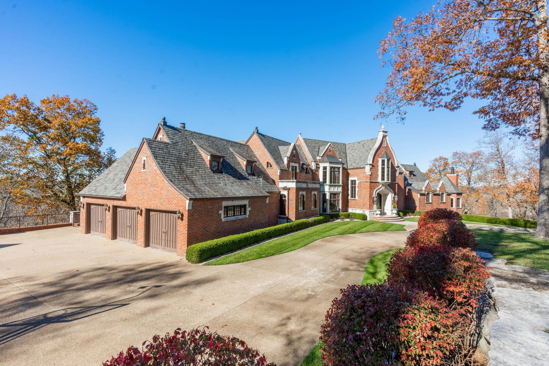 6052 E Summit View Drive, Springfield, MO 65809 DSC00865-HDR