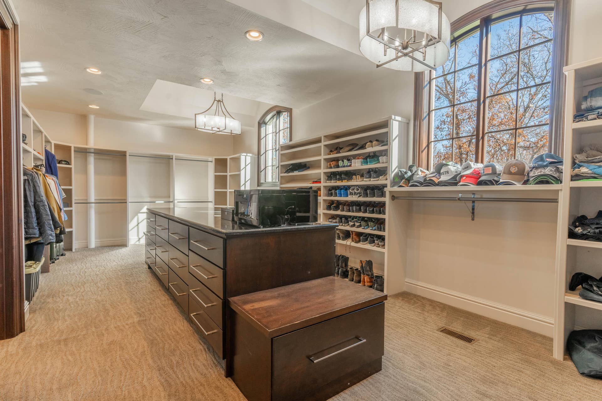 6052 E Summit View Drive, Springfield, MO 65809 DSC00499-HDR