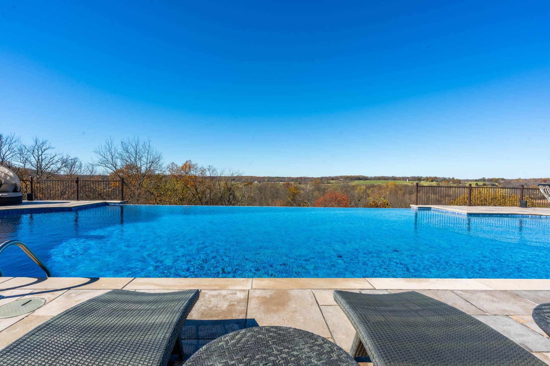 6052 E Summit View Drive, Springfield, MO 65809 DSC00838-HDR