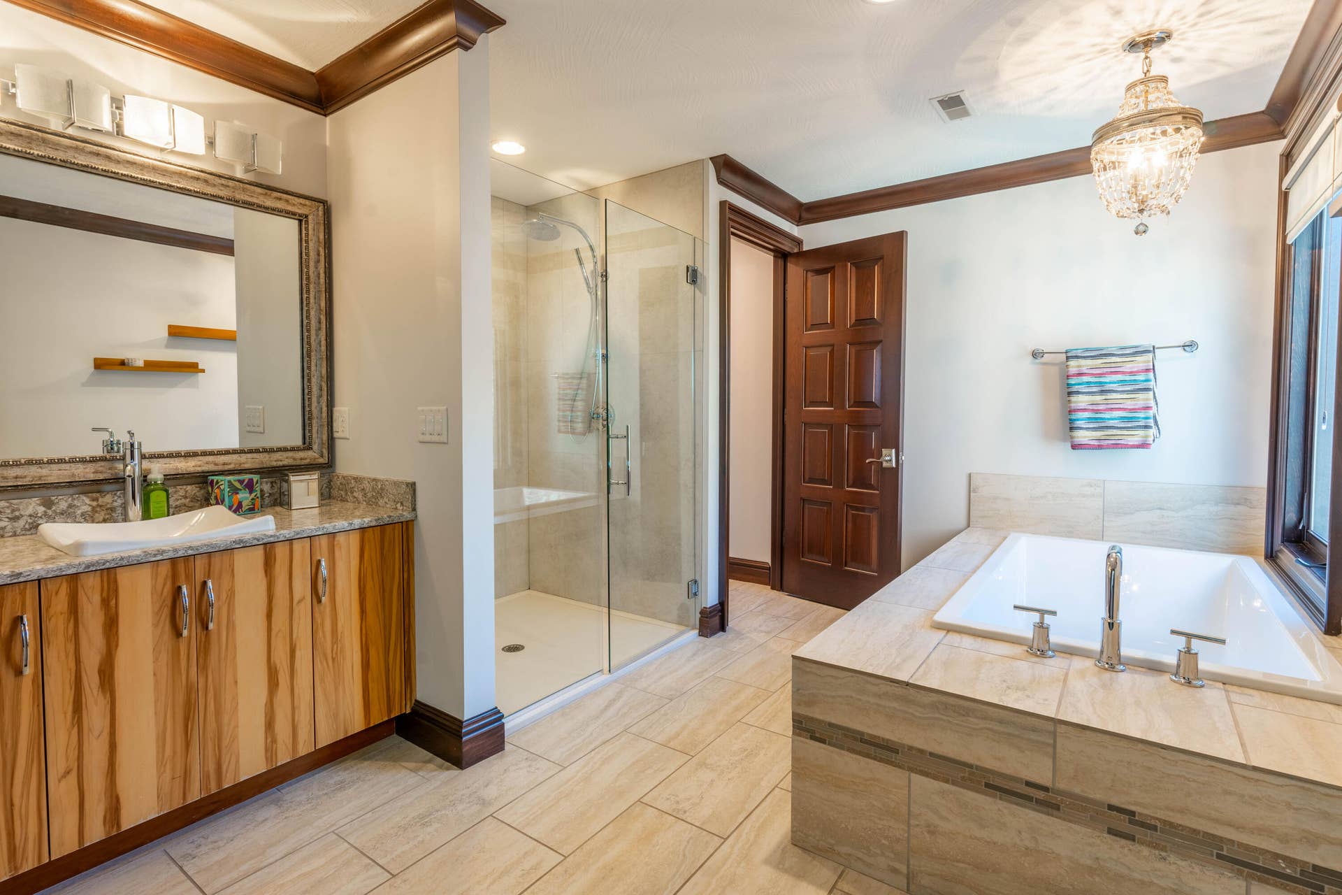 6052 E Summit View Drive, Springfield, MO 65809 DSC00424-HDR