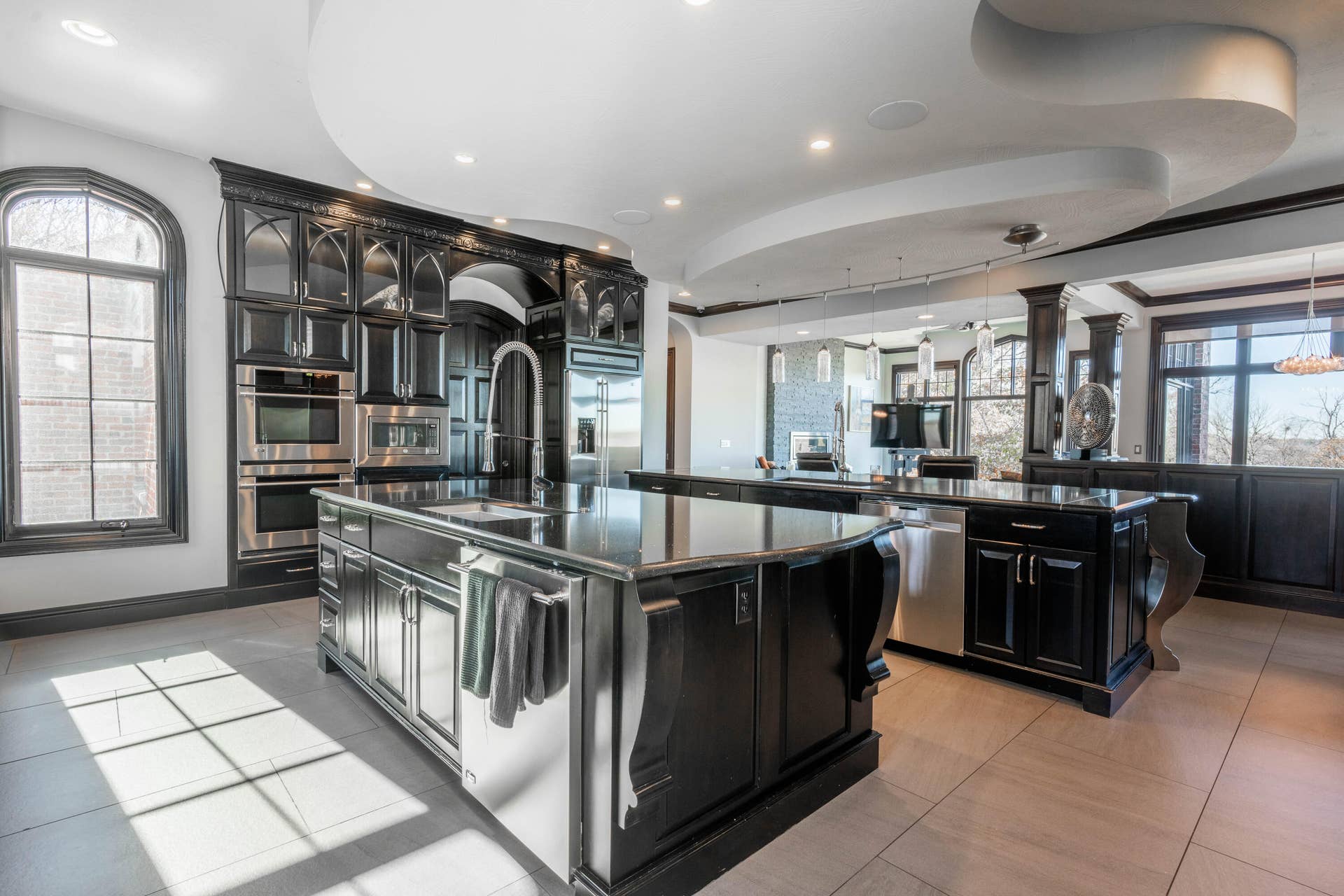 6052 E Summit View Drive, Springfield, MO 65809 DSC00595-HDR