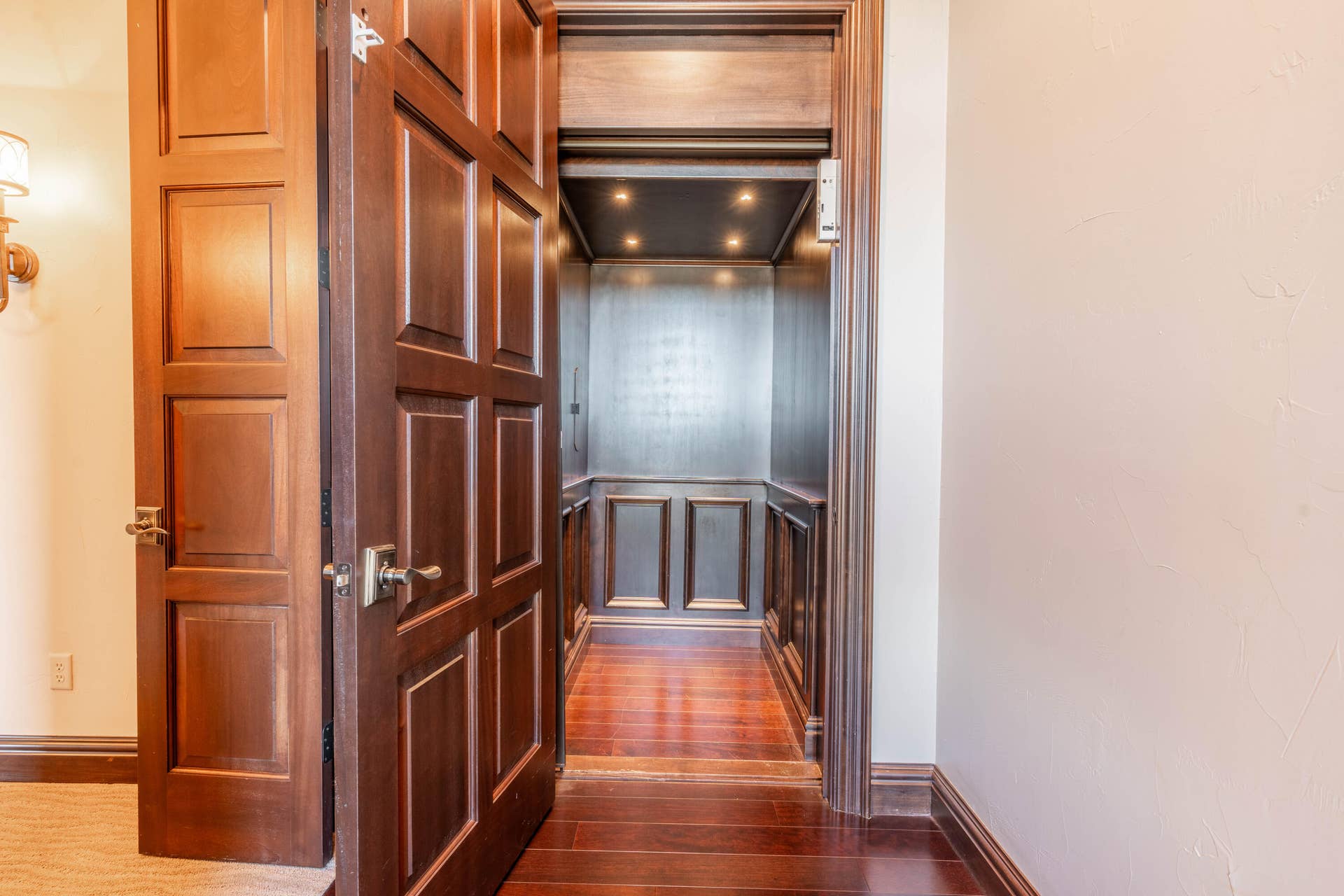 6052 E Summit View Drive, Springfield, MO 65809 DSC00520-HDR