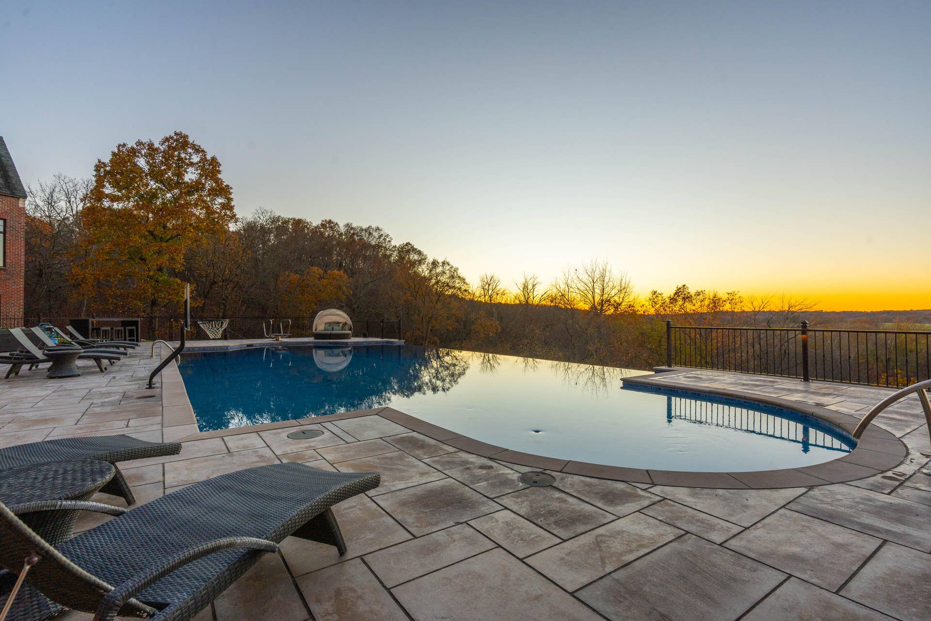 6052 E Summit View Drive, Springfield, MO 65809 DSC00961
