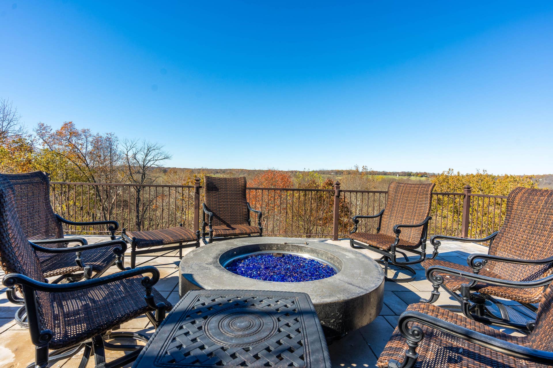 6052 E Summit View Drive, Springfield, MO 65809 DSC00826-HDR