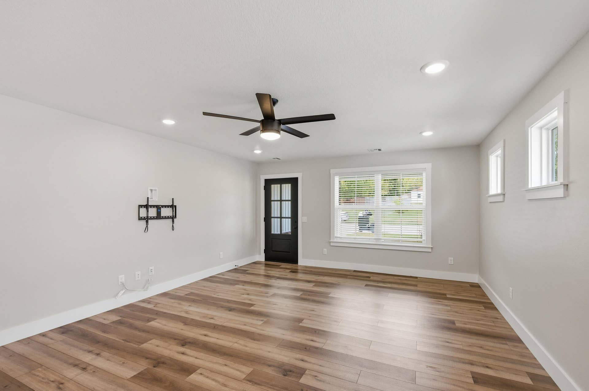 214 S 4th Street, Oronogo, MO 64855 006