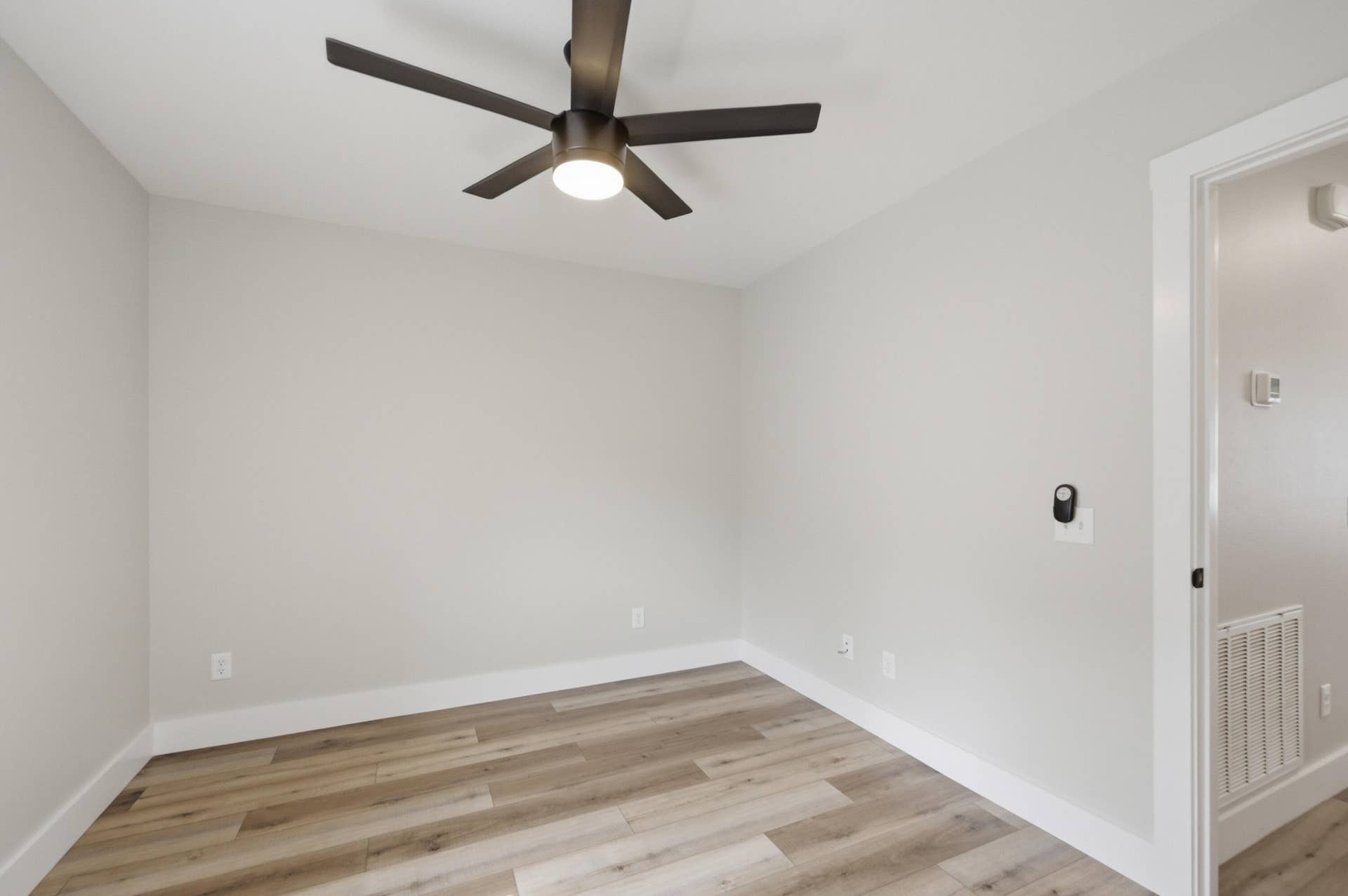 214 S 4th Street, Oronogo, MO 64855 027