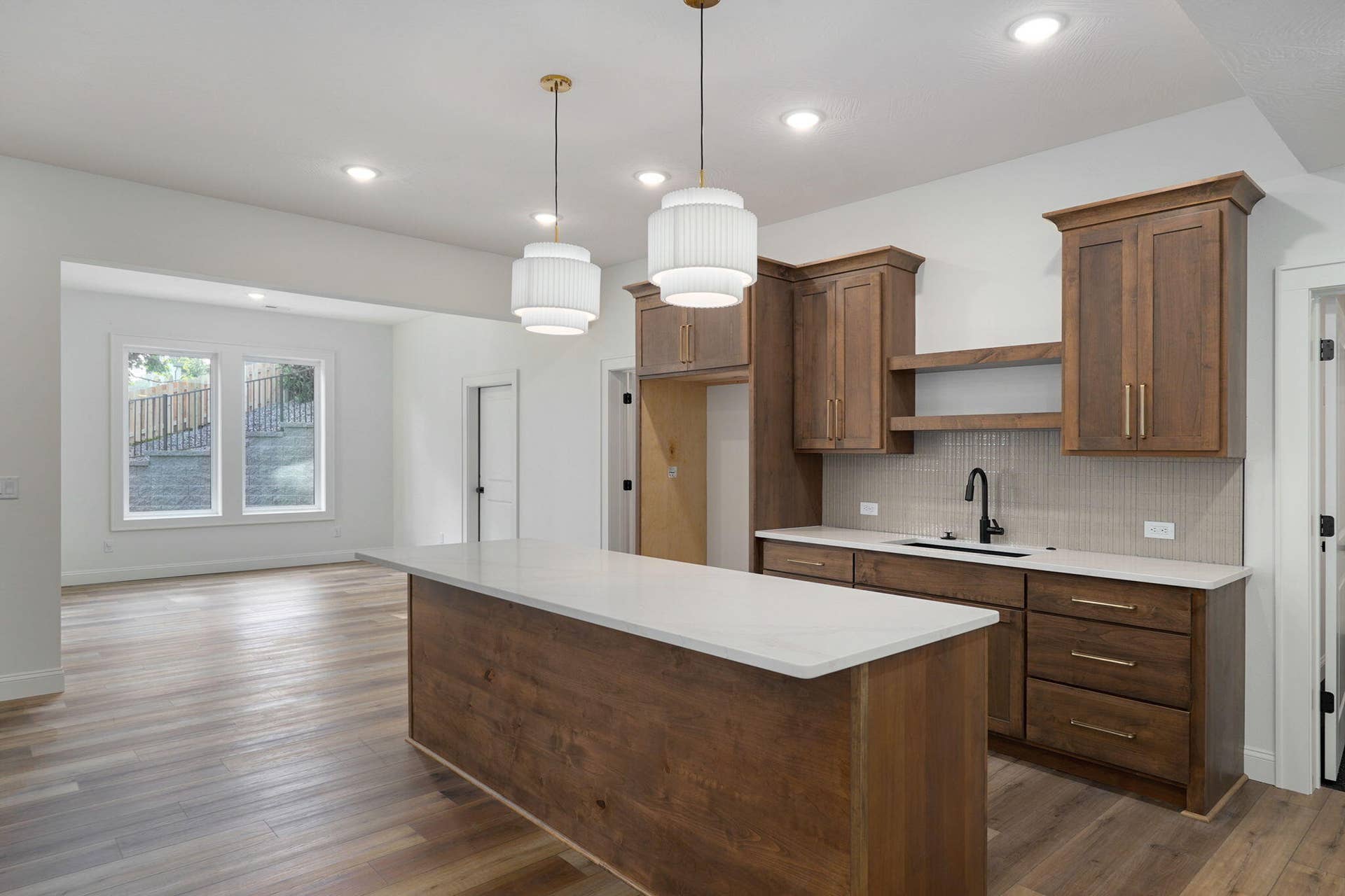 2011 N Silver Charm Ave-40
