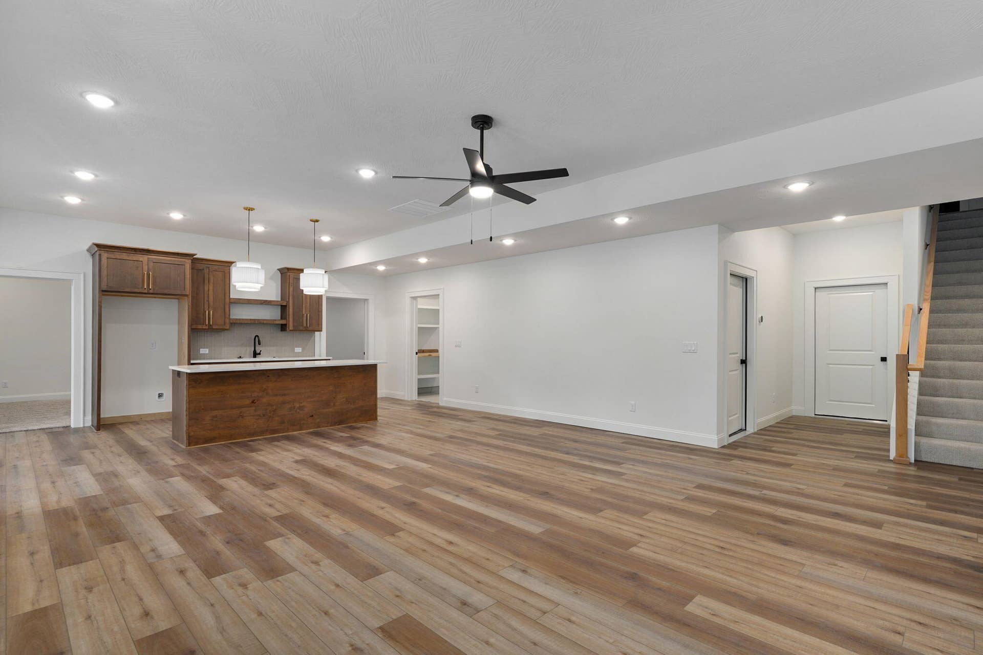 2011 N Silver Charm Ave-39