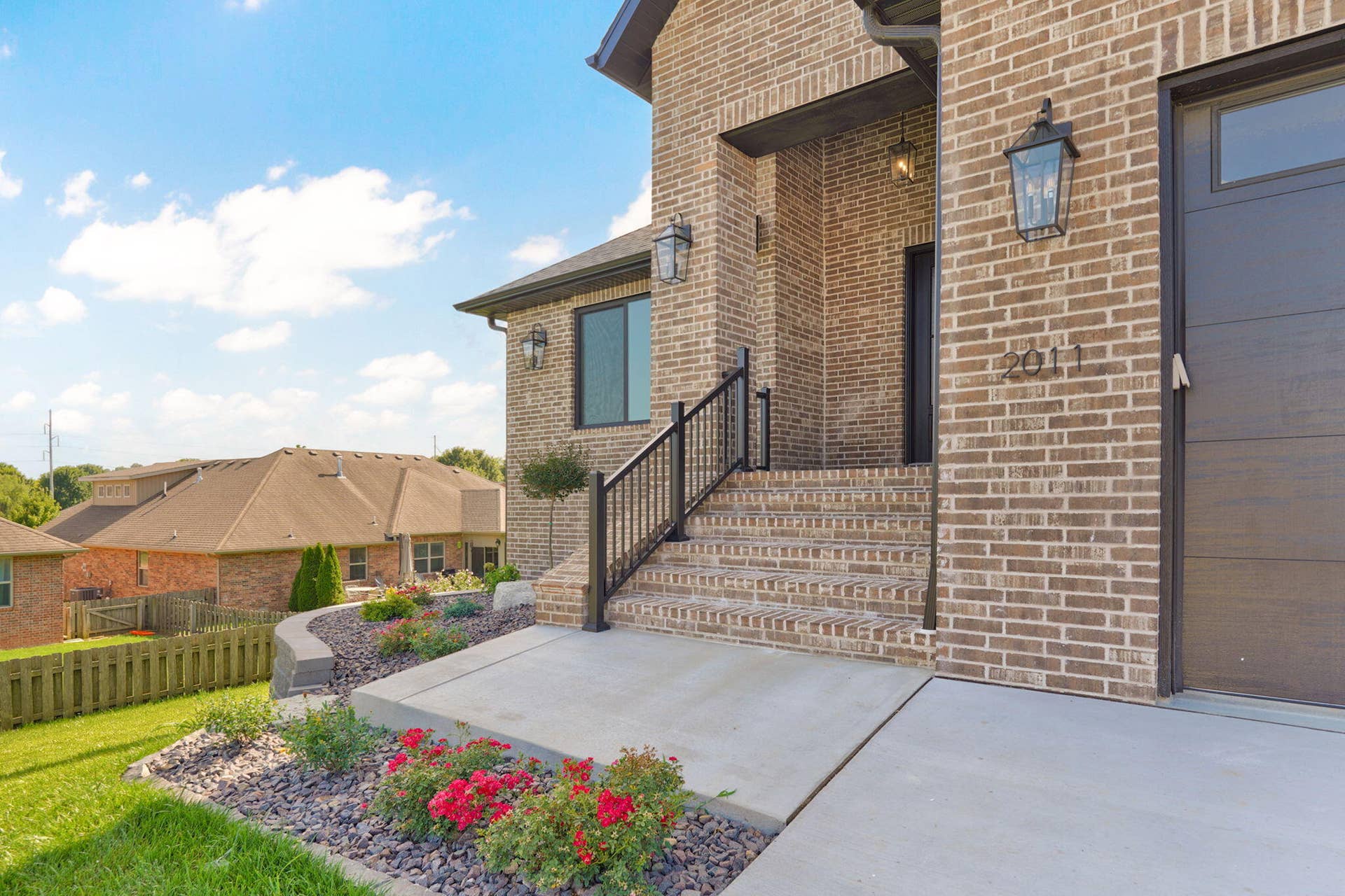 2011 N Silver Charm Ave-4