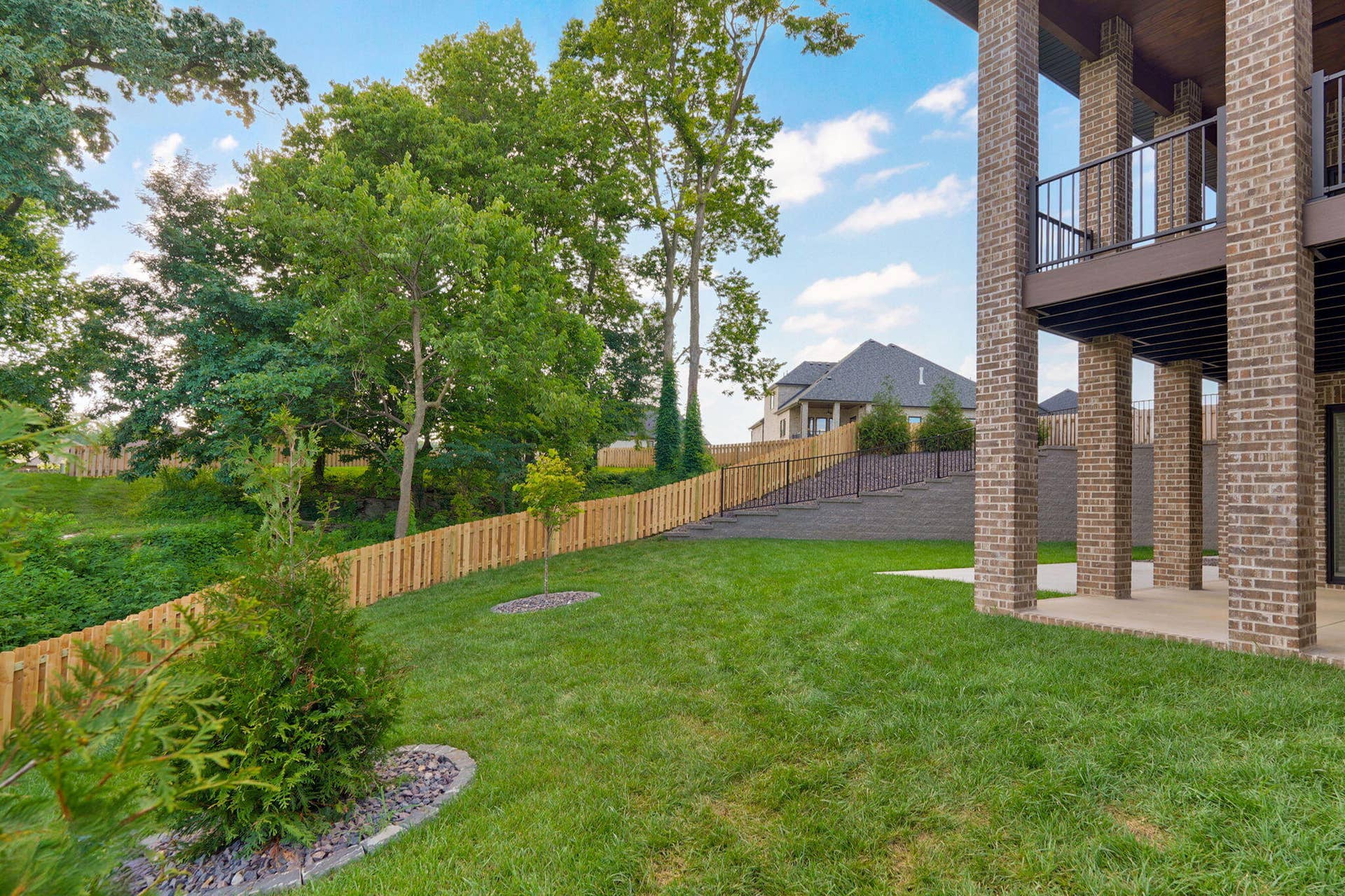 2011 N Silver Charm Ave-60