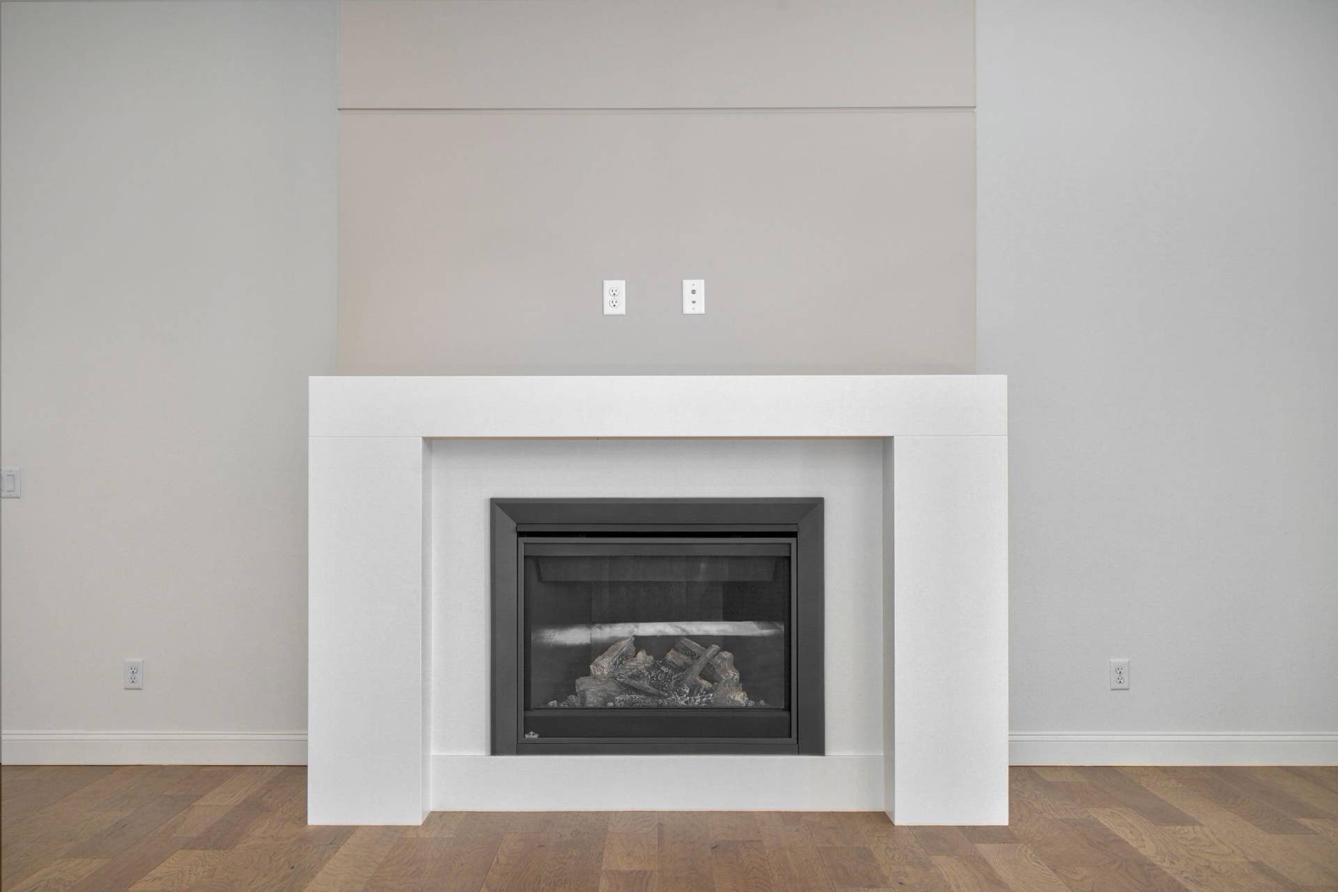2011 N Silver Charm Ave-12